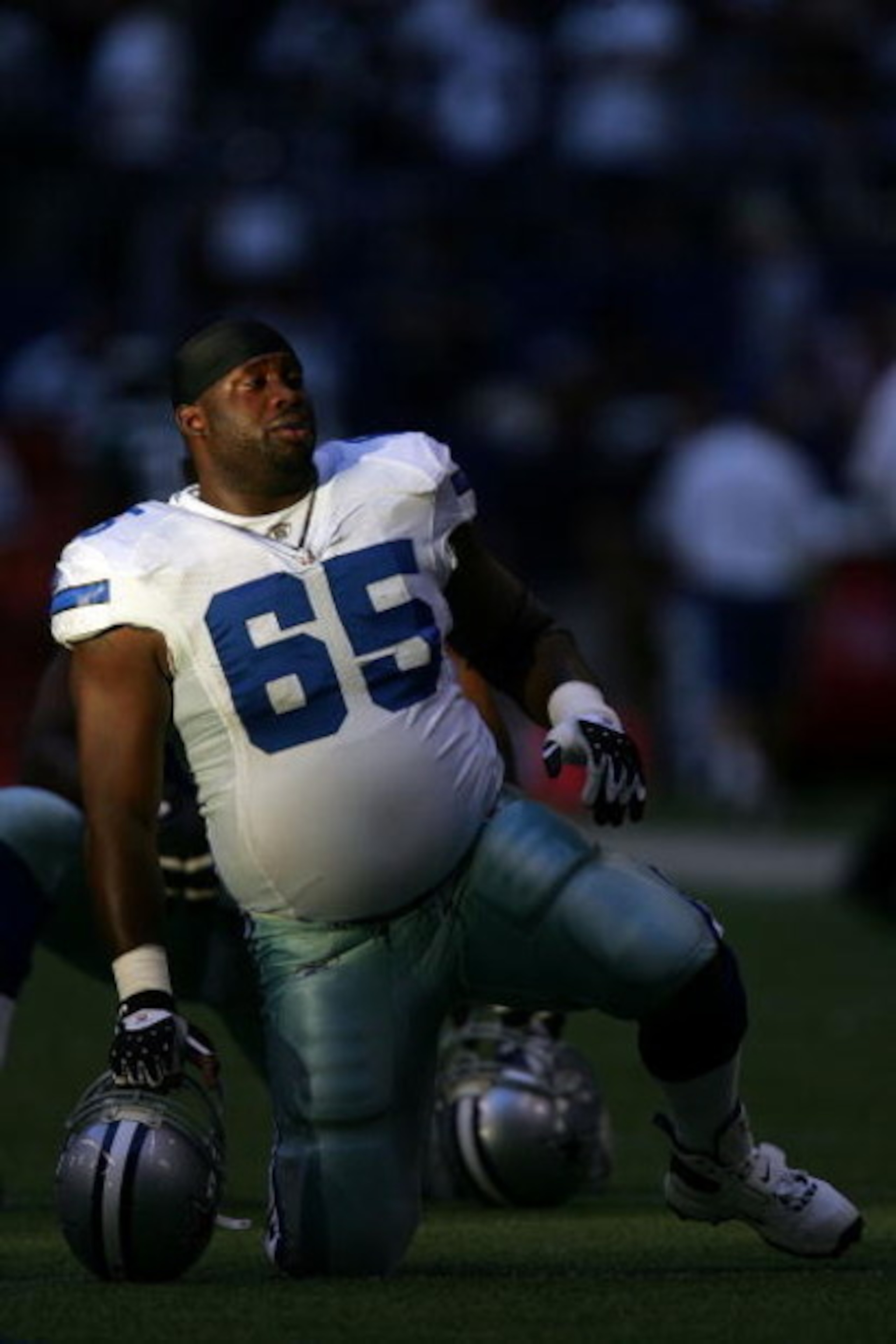 DALLAS - SEPTEMBER 15:  Center Andre Gurode #65 of the Dallas Cowboys before a game against the Philadelphia Eagles at Texas Stadium on September 15, 2008 in Irving, Texas.  (Photo by Ronald Martinez/Getty Images)
