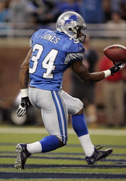 DETROIT - NOVEMBER 05:  Running back Kevin Jones #34 of the Detroit Lions celebrates a touchdown against the Atlanta Falcons in the second quarter quarter on November 5, 2006 at Ford Field in Detroit, Michigan.  The Lions won 30-14.  (Photo by Brian Bahr/