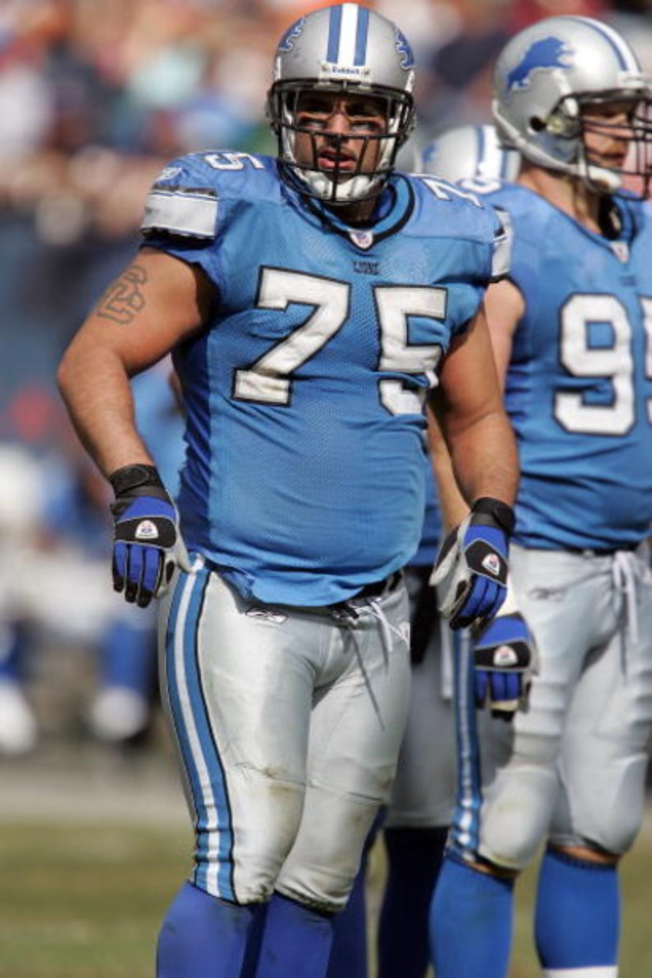 CHICAGO - SEPTEMBER 17:  Defensive tackle Shaun Cody #75 of the Detroit Lions looks on against the Chicago Bears September 17, 2006 at Soldier Field in Chicago, Illinois. The Bears won 34-7. (Photo by Jonathan Daniel/Getty Images)