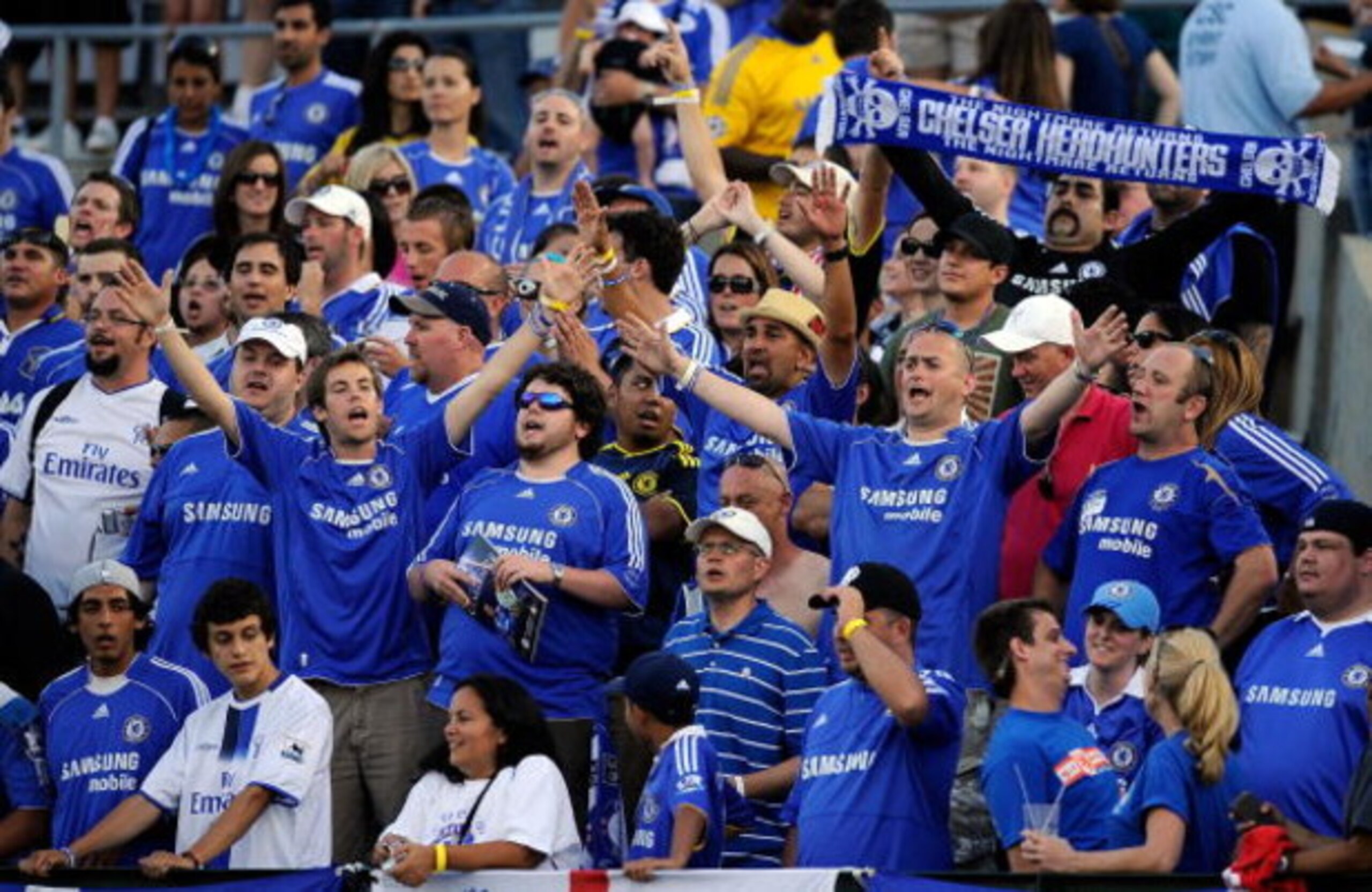 PASADENA, CA - JULY 21:  Chelsea FC fans chant in support of their team during warm up prior to the World Football Challenge between Chelsea FC and Inter Milan at the Rose Bowl on July 21, 2009 in Pasadena, California.  (Photo by Kevork Djansezian/Getty I