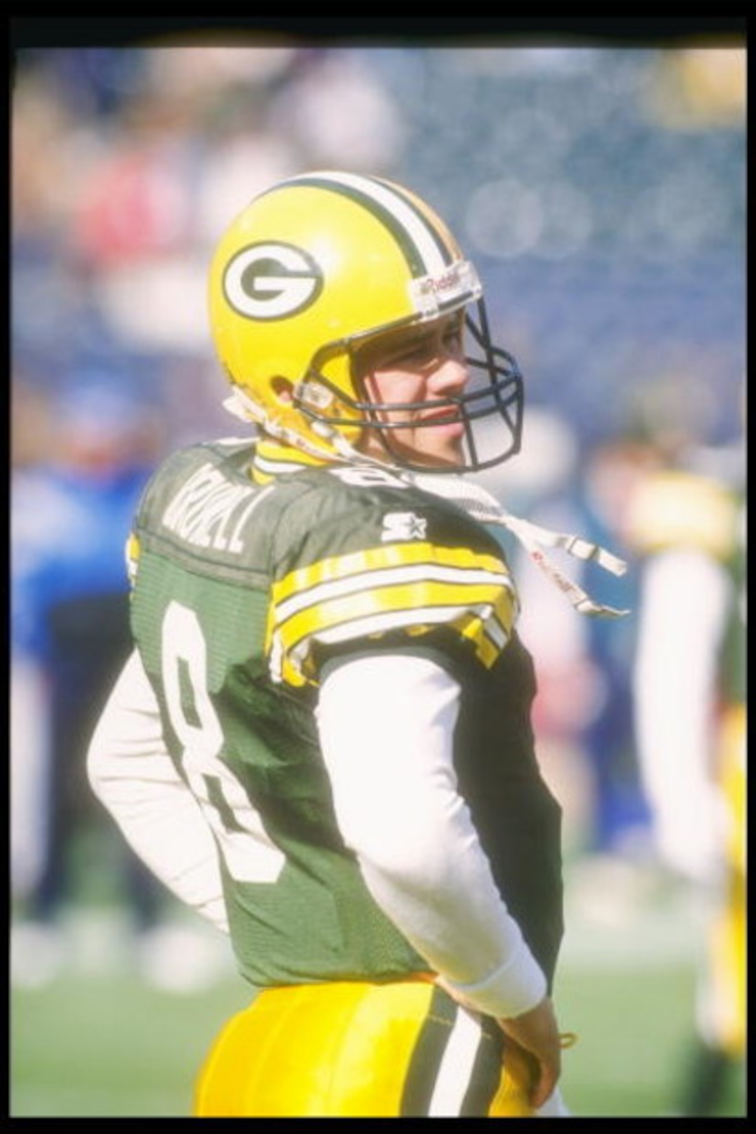 6 Nov 1994:  Quarterback Mark Brunell of the Green Bay Packers looks on during a game against the Detroit Lions at Lambeau Field in Green Bay, Wisconsin.  The Packers won the game, 38-30. Mandatory Credit: Jonathan Daniel  /Allsport