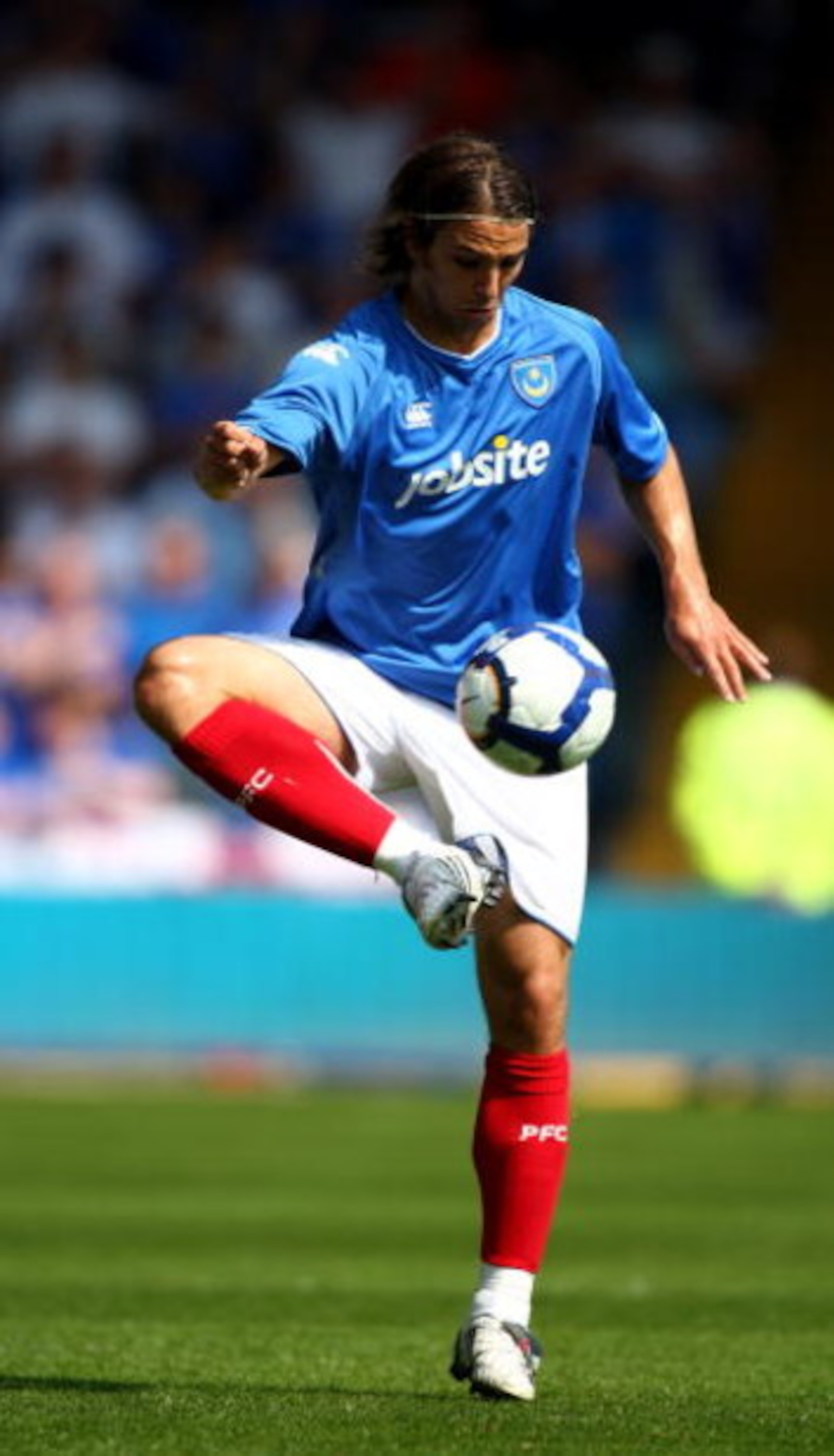 PORTSMOUTH, ENGLAND - AUGUST 08:  Niko Kranjcar of Portsmouth during a Pre Season Friendly between  Portsmouth and Rangers at Fratton Park on August 8, 2009 in Portsmouth, England.  (Photo by Phil Cole/Getty Images)