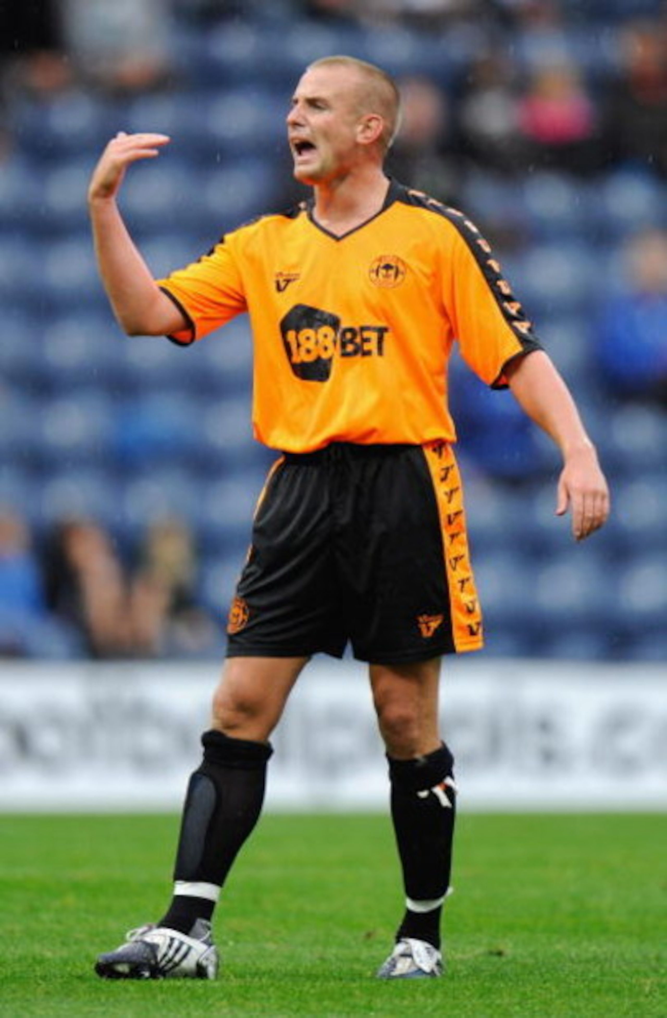 PRESTON, UNITED KINGDOM - JULY 28:  Lee Cattermole of Wigan during a pre season friendly match between Preston North End and Wigan Athletic at Deepdale on July 28, 2009 in Preston, United Kingdom.  (Photo by Michael Regan/Getty Images)