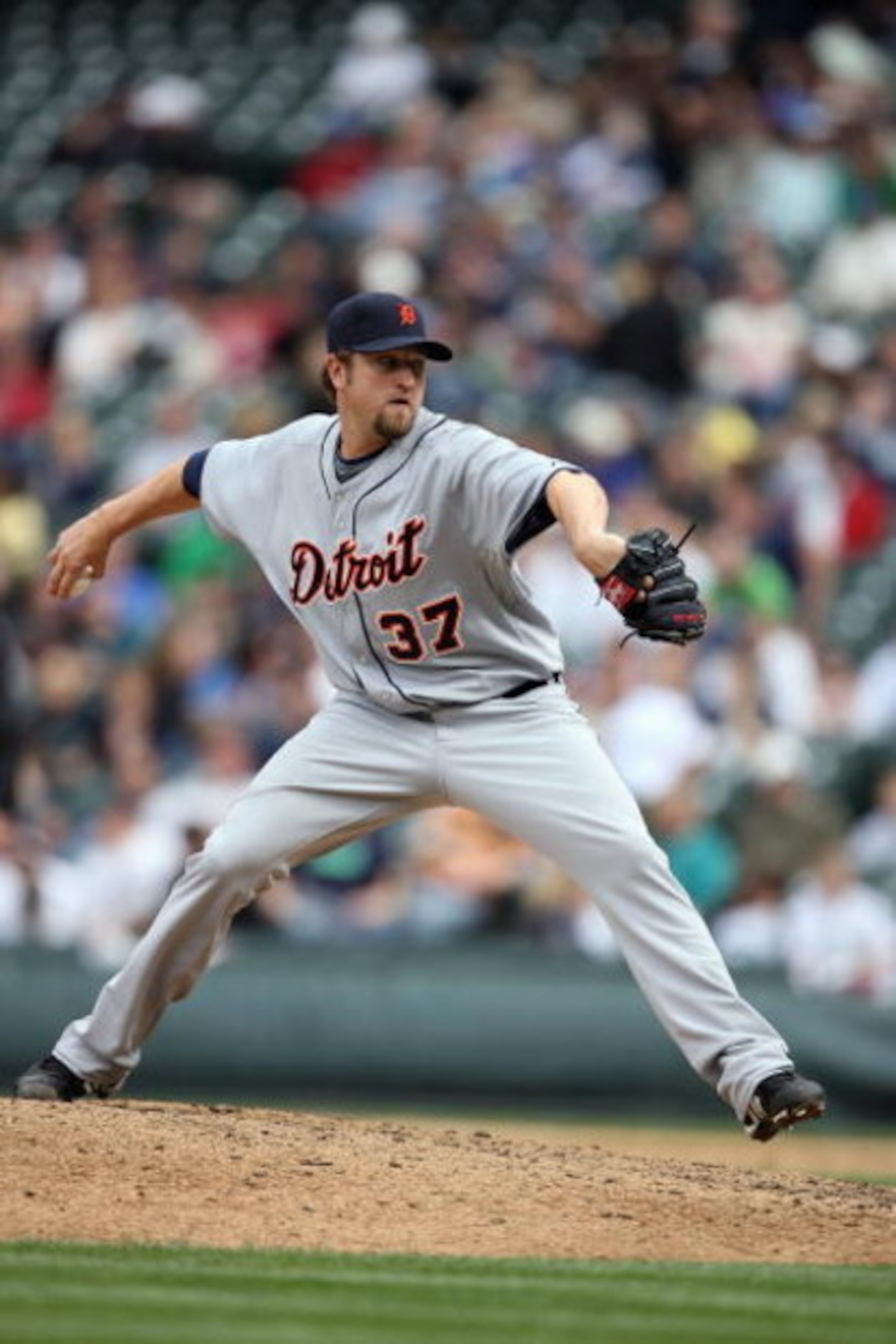 SEATTLE - APRIL 19:  Brandon Lyon #37 of the Detroit Tigers pitches against the Seattle Mariners during the game on April 19, 2009 at Safeco Field in Seattle, Washington. (Photo by Otto Greule Jr/Getty Images)