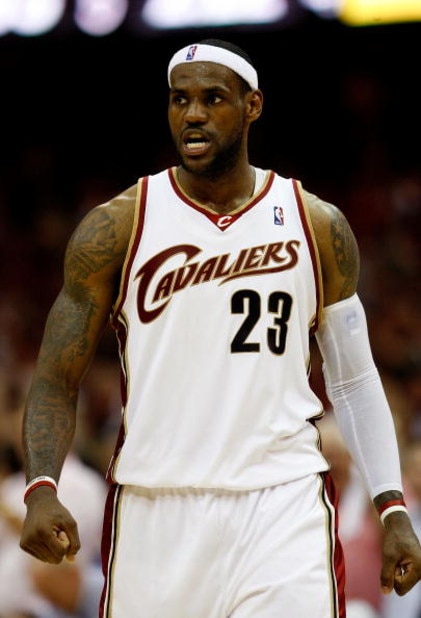 CLEVELAND - MAY 28:  LeBron James #23 of the Cleveland Cavaliers looks on between plays against the Orlando Magic in Game Five of the Eastern Conference Finals during the 2009 Playoffs at Quicken Loans Arena on May 28, 2009 in Cleveland, Ohio. NOTE TO USE