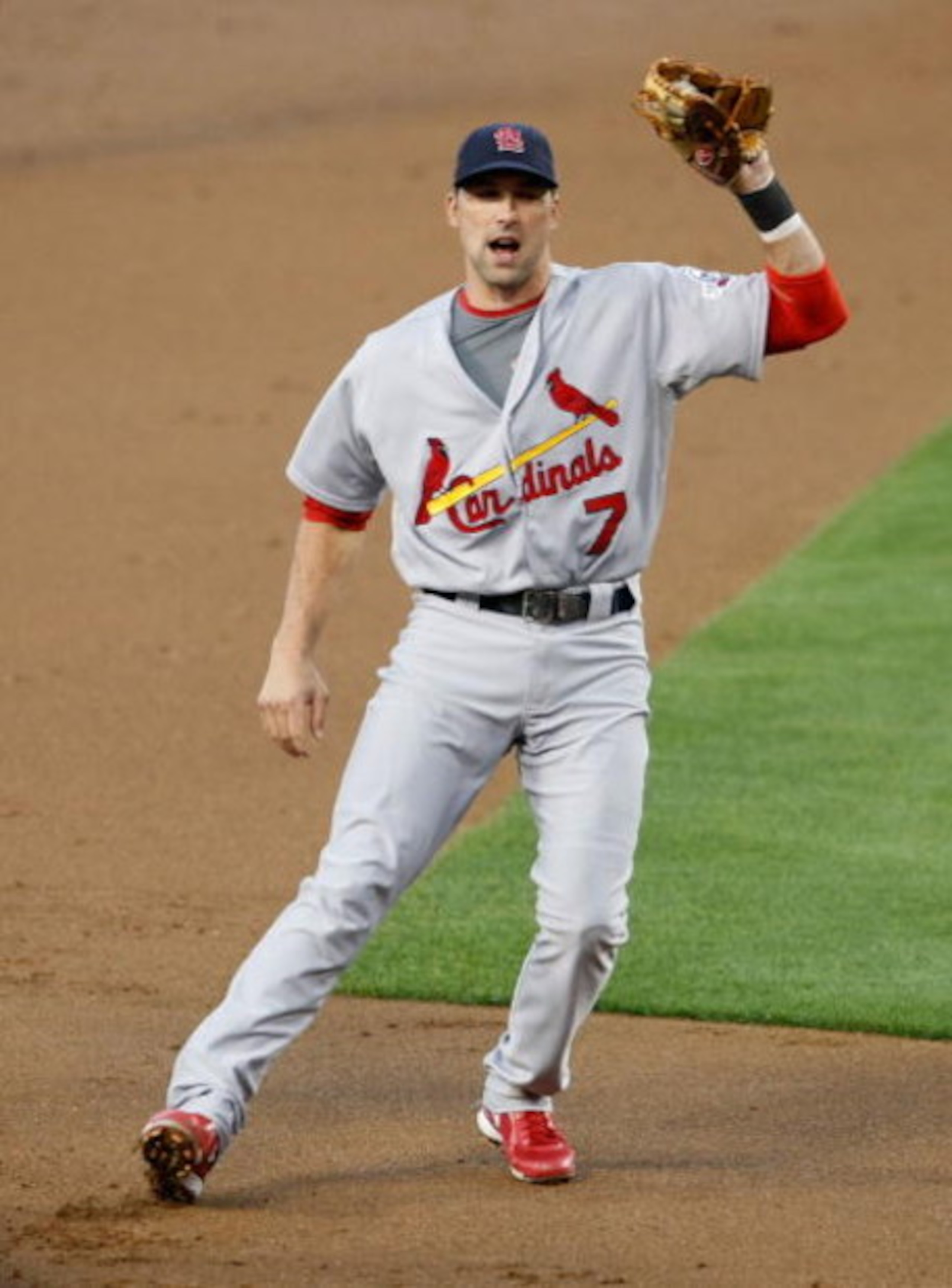 LOS ANGELES, CA - AUGUST 17:  Mark DeRosa #7 of the St. Louis Cardinals plays against the Los Angeles Dodgers at Dodger Stadium on August 17, 2009 in Los Angeles, California.  (Photo by Jeff Gross/Getty Images)