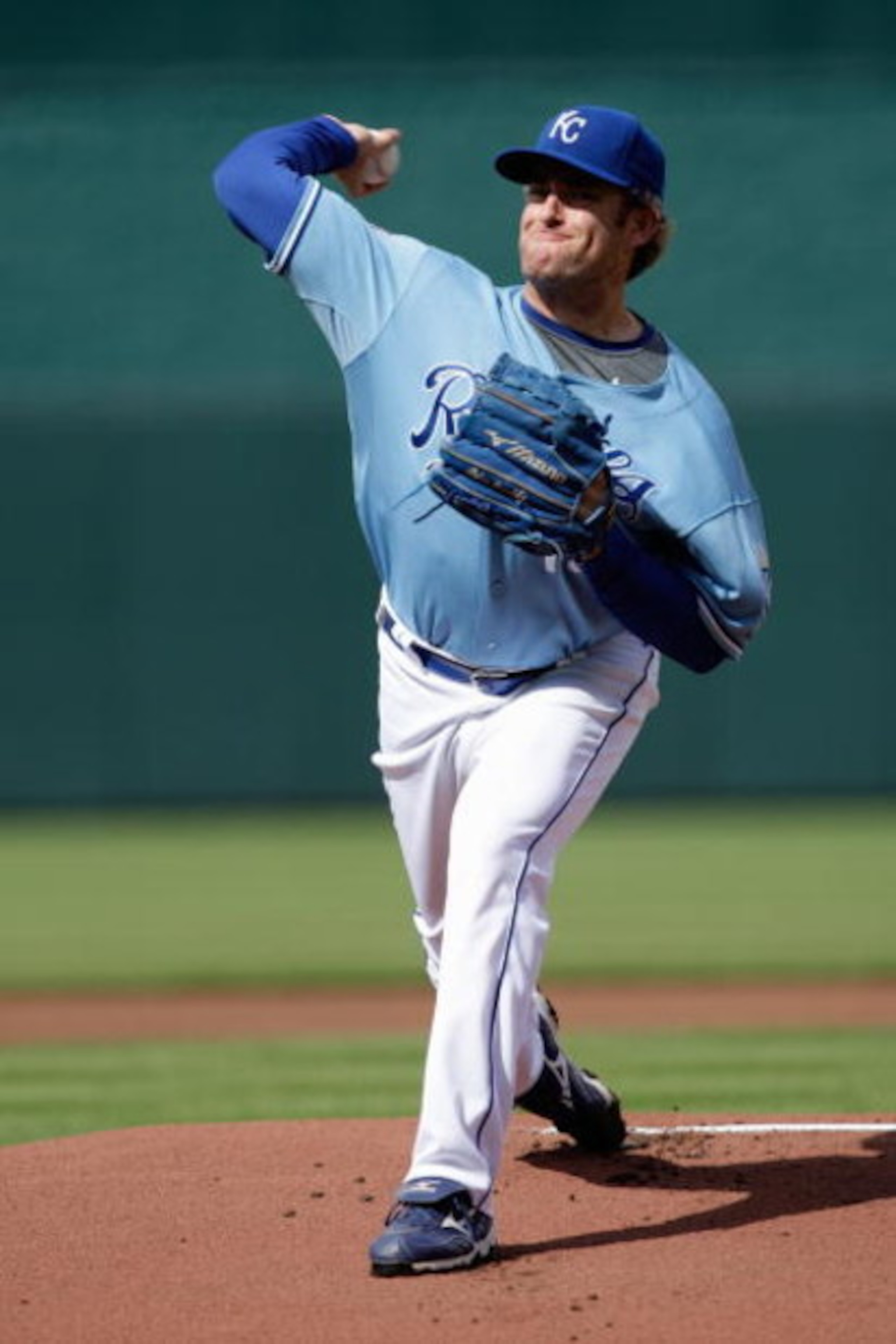 KANSAS CITY, MO - JUNE 20:  Brian Bannister #19 of the Kansas City Royals pitches against the St. Louis Cardinals during the game on June 20, 2009 at Kauffman Stadium in Kansas City, Missouri. (Photo by Jamie Squire/Getty Images)