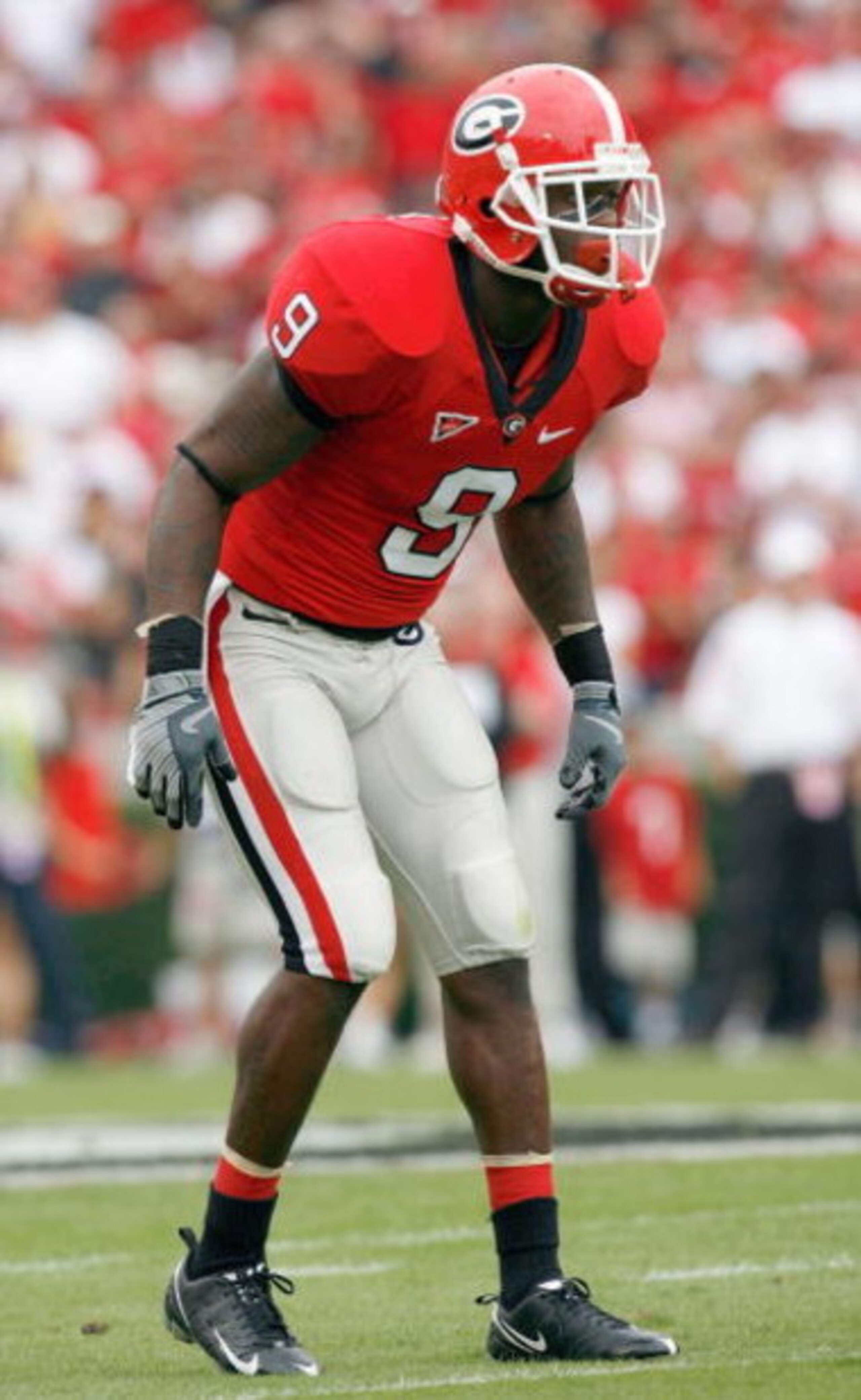 ATHENS, GA - OCTOBER 11:  Reshad Jones #9 of the Georgia Bulldogs gets ready on field during the game against the Tennessee Volunteers at Sanford Stadium on October 11, 2008 in Athens, Georgia.  (Photo by Kevin C. Cox/Getty Images)