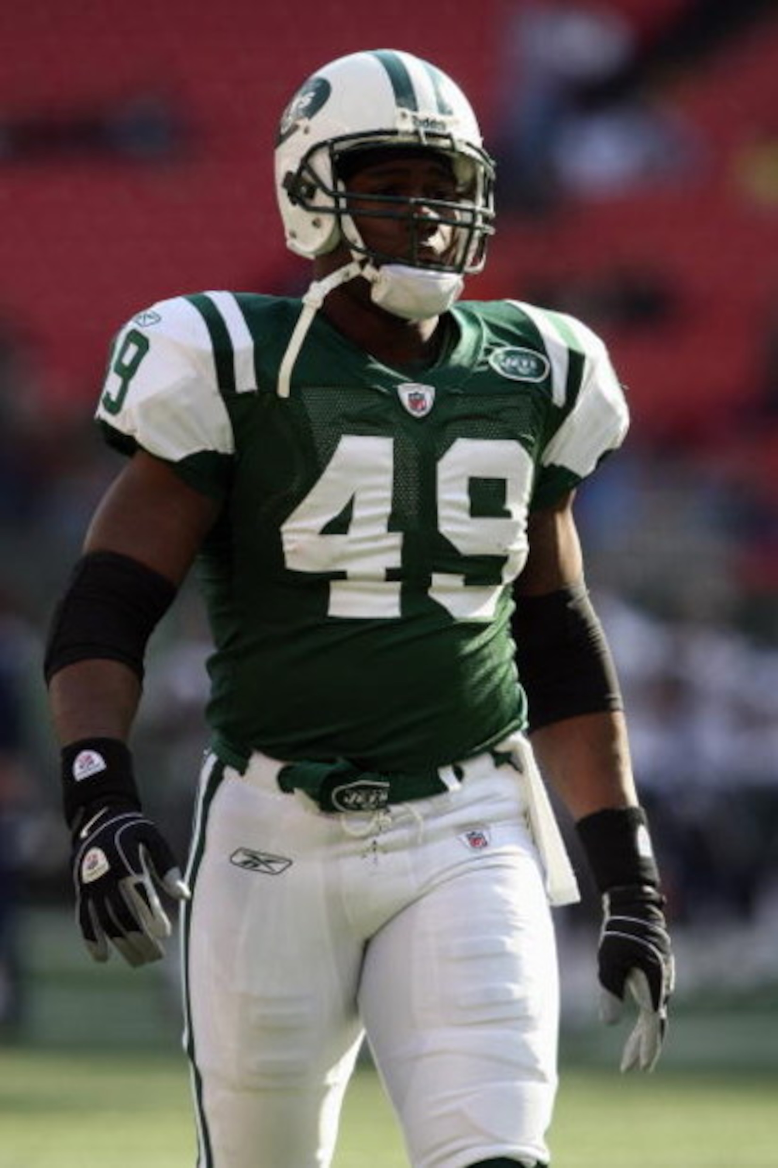 EAST RUTHERFORD, NJ - NOVEMBER 09: Tony Richardson #49 of the New York Jets during warmups against the St. Louis Rams at Giants Stadium on November 9, 2008 in East Rutherford, New Jersey. (Photo by Nick Laham/Getty Images) 