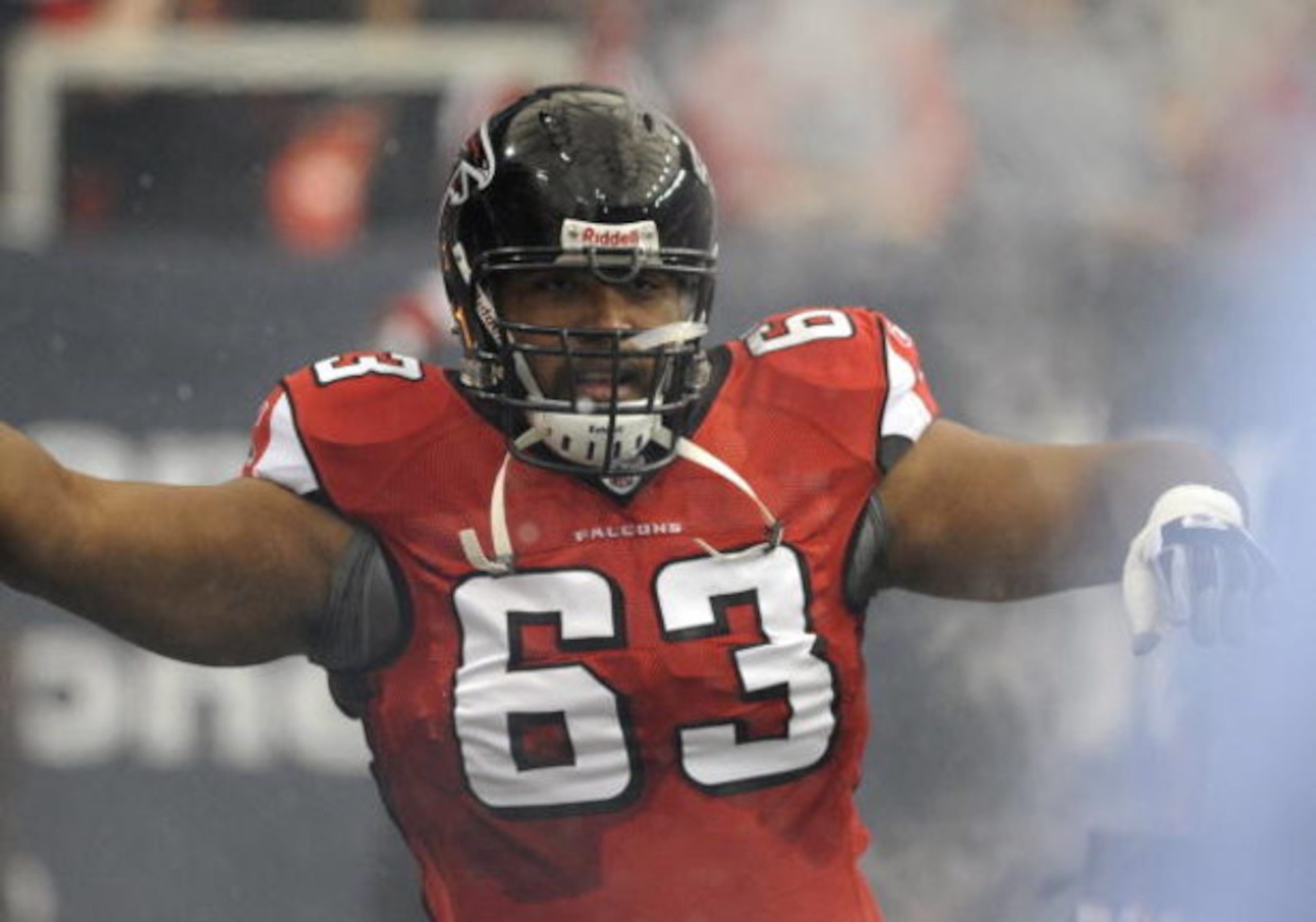 ATLANTA - NOVEMBER 9: Guard Justin Blalock #63 of the Atlanta Falcons takes the field before play against the New Orleans Saints at the Georgia Dome on November 9, 2008 in Atlanta, Georgia. (Photo by Al Messerschmidt/Getty Images) ATLANTA - NOVEMBER 9: Guard Justin Blalock #63 of the Atlanta Falcons takes the field before play against the New Orleans Saints at the Georgia Dome on November 9, 2008 in Atlanta, Georgia. (Photo by Al Messerschmidt/Getty Images)