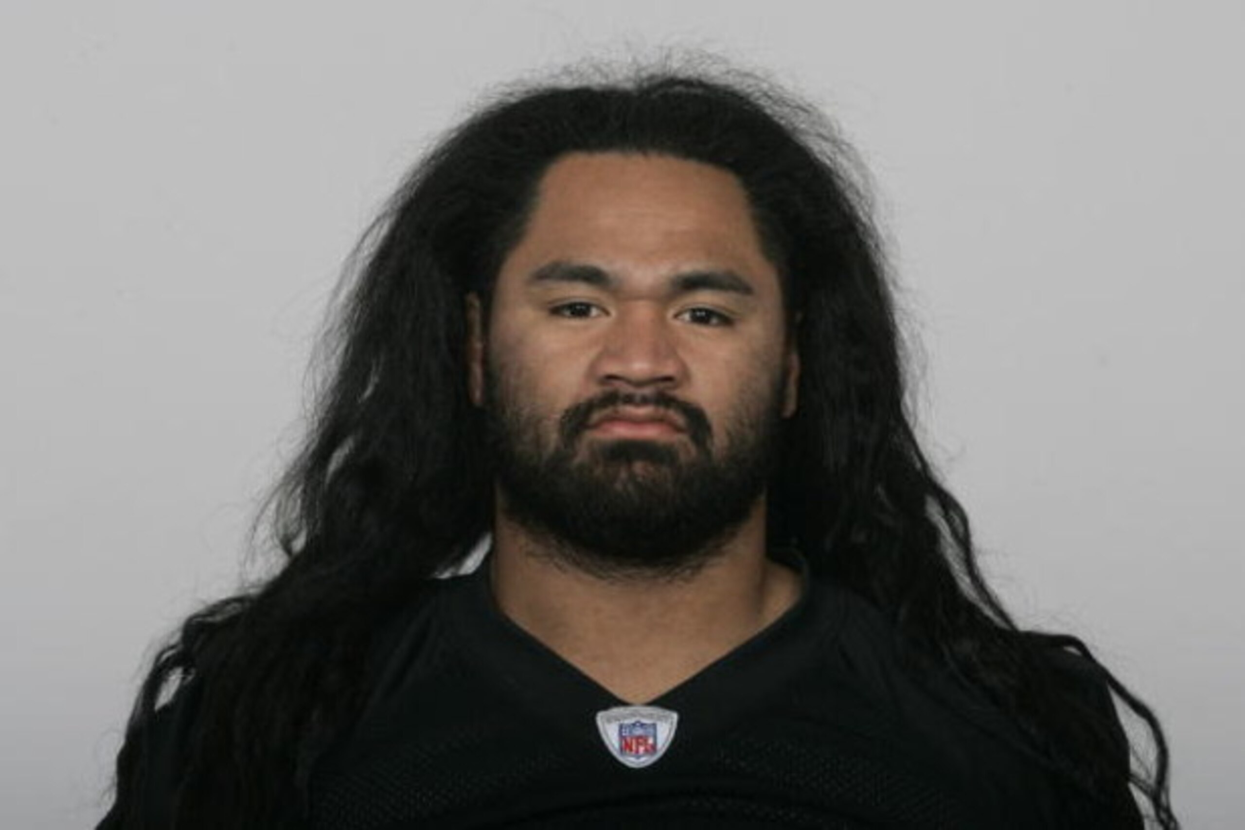 OAKLAND, CA - 2009: Samson Satele of the Oakland Raiders poses for his 2009 NFL headshot at photo day in Oakland, California. (Photo by NFL Photos) OAKLAND, CA - 2009: Samson Satele of the Oakland Raiders poses for his 2009 NFL headshot at photo day in Oakland, California. (Photo by NFL Photos)