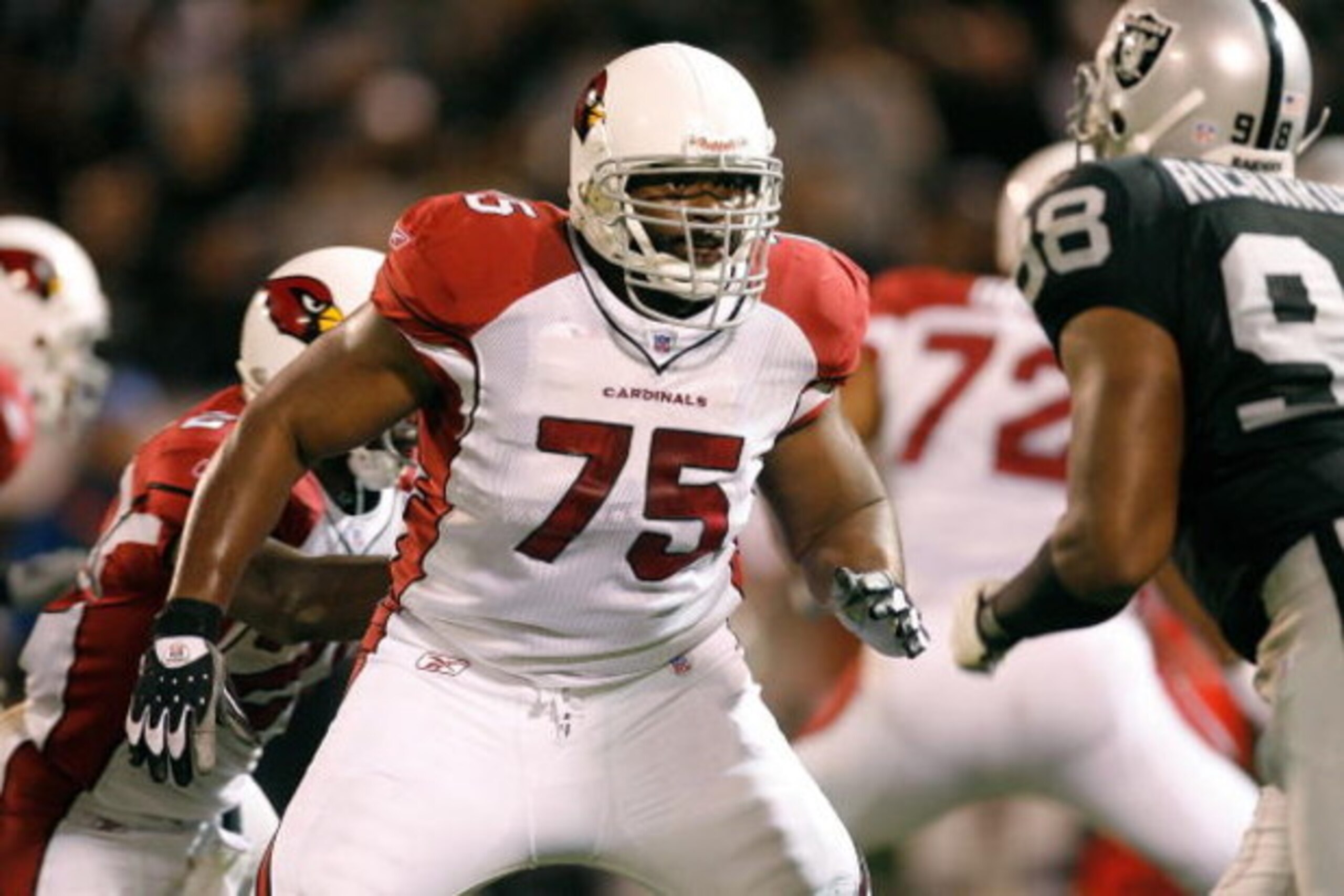 OAKLAND, CA - AUGUST 11: Offensive lineman Levi Brown #75 of the Arizona Cardinals against the Oakland Raiders on August 11, 2007 at McAfee Coliseum in Oakland, California. (Photo by Greg Trott/Getty Images) OAKLAND, CA - AUGUST 11: Offensive lineman Levi Brown #75 of the Arizona Cardinals against the Oakland Raiders on August 11, 2007 at McAfee Coliseum in Oakland, California. (Photo by Greg Trott/Getty Images)