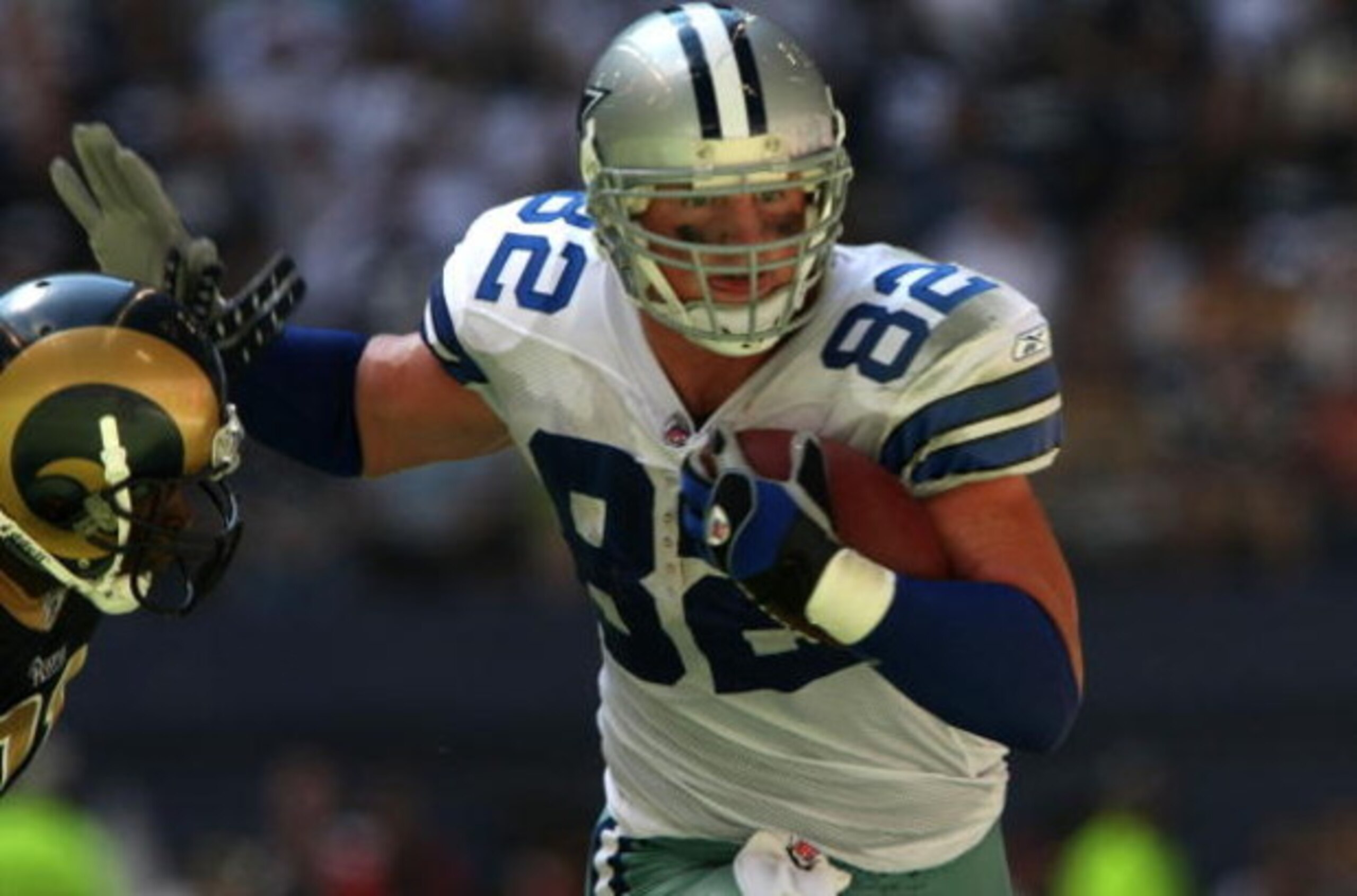DALLAS - SEPTEMBER 30: Tight end Jason Witten #82 of the Dallas Cowboys carries the ball after a reception against the St. Louis Rams at Texas Stadium September 30, 2007 in Irving, Texas. The Cowboys won 35-7. (Photo by Stephen Dunn/Getty Images) DALLAS - SEPTEMBER 30: Tight end Jason Witten #82 of the Dallas Cowboys carries the ball after a reception against the St. Louis Rams at Texas Stadium September 30, 2007 in Irving, Texas. The Cowboys won 35-7. (Photo by Stephen Dunn/Getty Images)