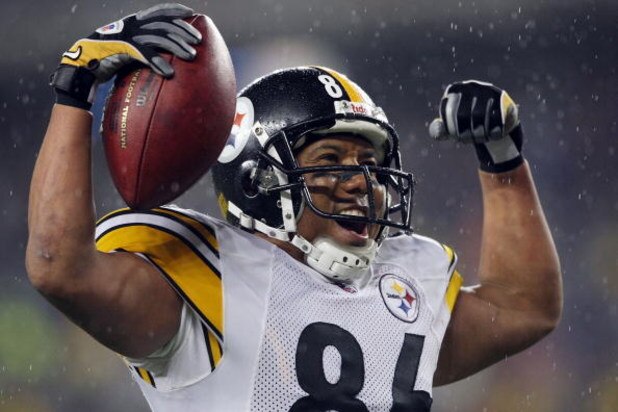 FOXBORO, MA - NOVEMBER 30:  Hines Ward #86 of the Pittsburgh Steelers celebrates his touchdown in the third quarter against the New England Patriots on November 30, 2008 at Gillette Stadium in Foxboro, Massachusetts.  (Photo by Elsa/Getty Images)