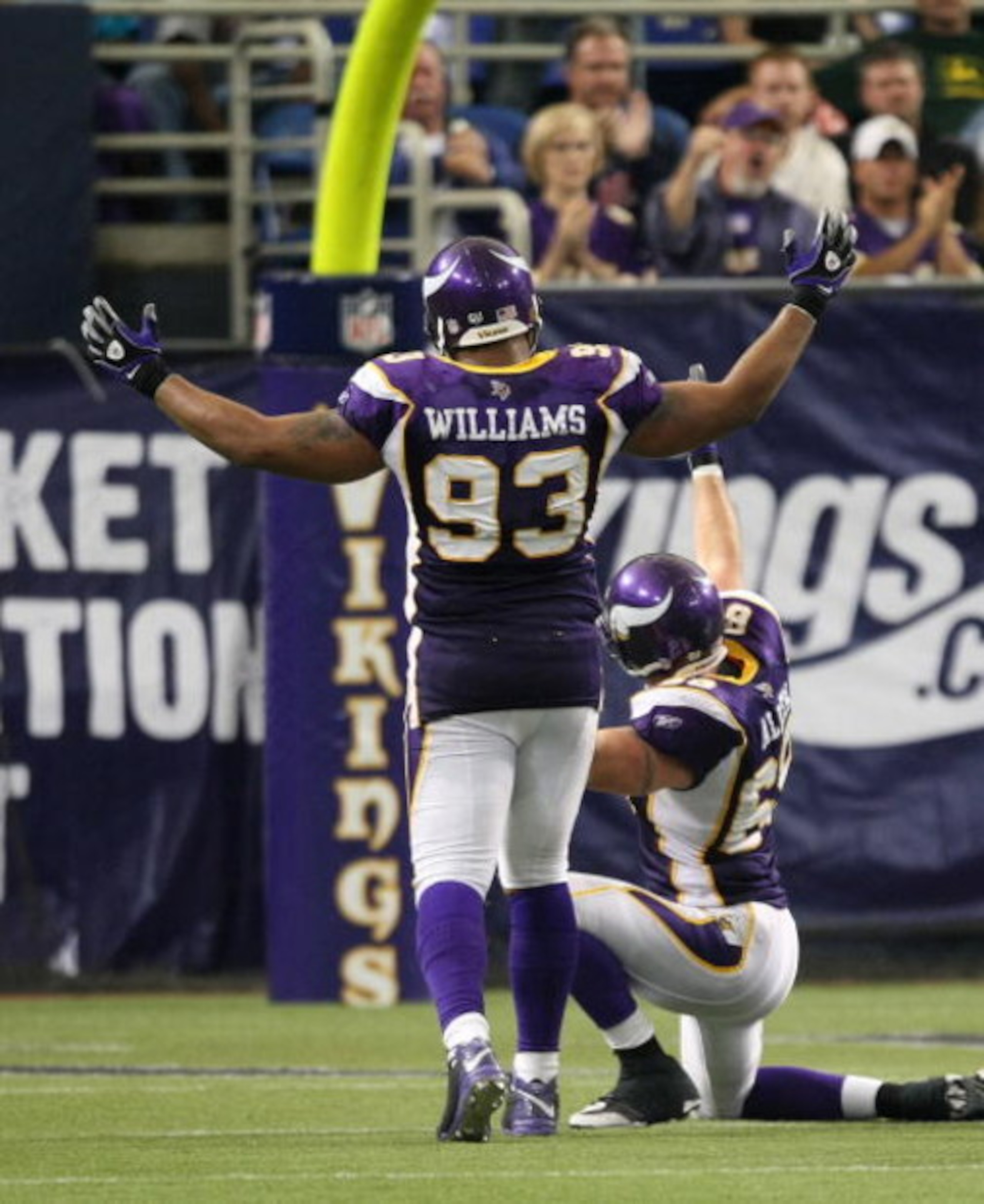 MINNEAPOLIS - SEPTEMBER 21: Defensive linemen Kevin Williams and Jared Allen of the Minnesota Vikings celebrate a late 4th quarter sack against the Carolina Panthers at the HH Humphrey Metrodome on September 21, 2008 in Minneapolis, Minnesota. (Photo by MINNEAPOLIS - SEPTEMBER 21: Defensive linemen Kevin Williams and Jared Allen of the Minnesota Vikings celebrate a late 4th quarter sack against the Carolina Panthers at the HH Humphrey Metrodome on September 21, 2008 in Minneapolis, Minnesota. (Photo by