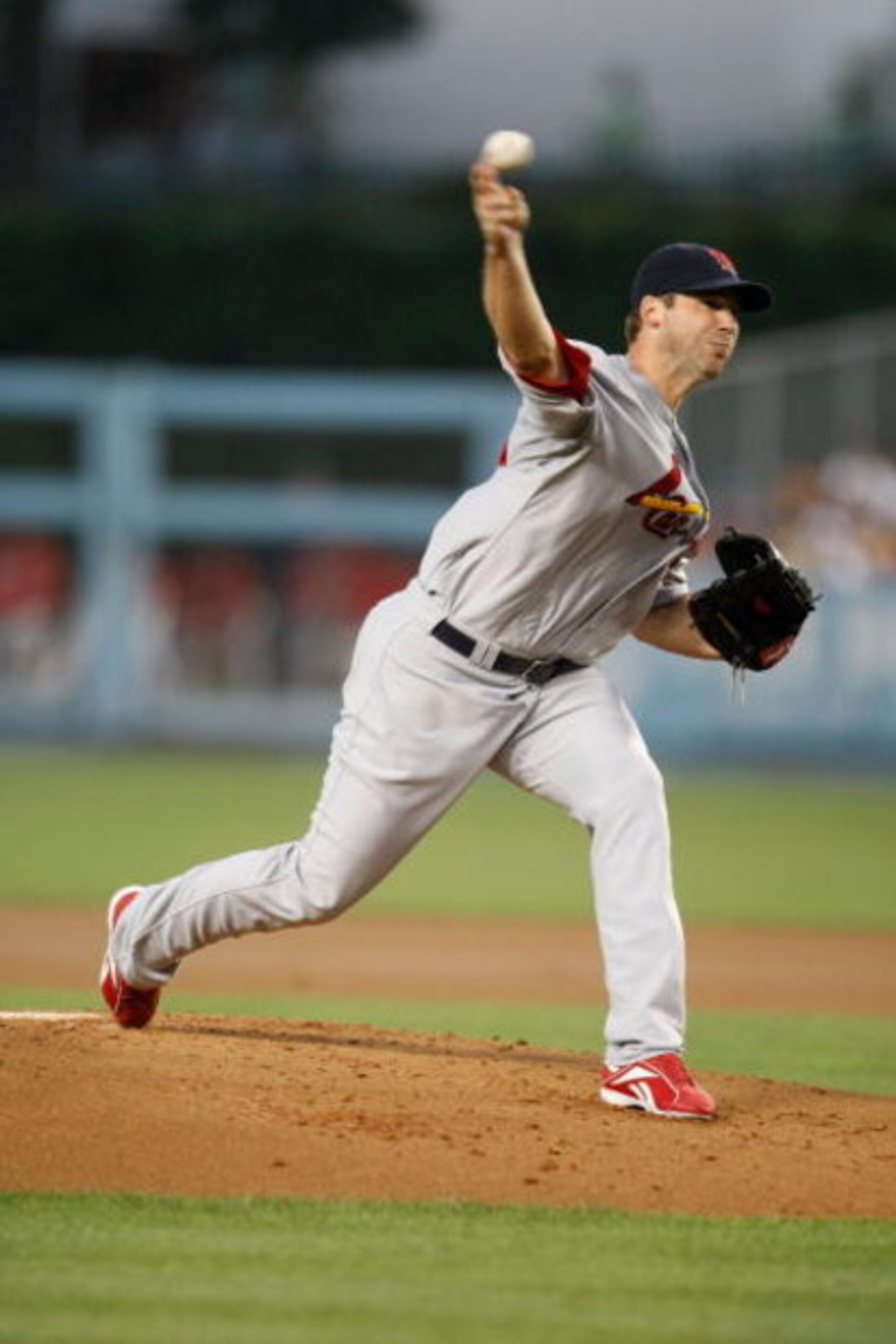 LOS ANGELES, CA - AUGUST 17: Chris Carpenter #29 of the St. Louis Cardinals pitches against the Los Angeles Dodgers at Dodger Stadium on August 17, 2009 in Los Angeles, California. (Photo by Jeff Gross/Getty Images) LOS ANGELES, CA - AUGUST 17: Chris Carpenter #29 of the St. Louis Cardinals pitches against the Los Angeles Dodgers at Dodger Stadium on August 17, 2009 in Los Angeles, California. (Photo by Jeff Gross/Getty Images)