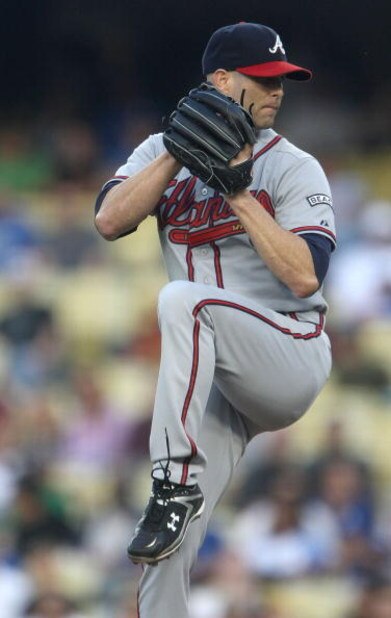 LOS ANGELES, CA - JULY 09:  Pitcher Tim Hudson #15 of the Atlanta Braves throws a pitch against the Los Angeles Dodgers on July 9, 2008 at Dodger Stadiium in Los Angeles, California.   The Dodgers won 2-1.  (Photo by Stephen Dunn/Getty Images)