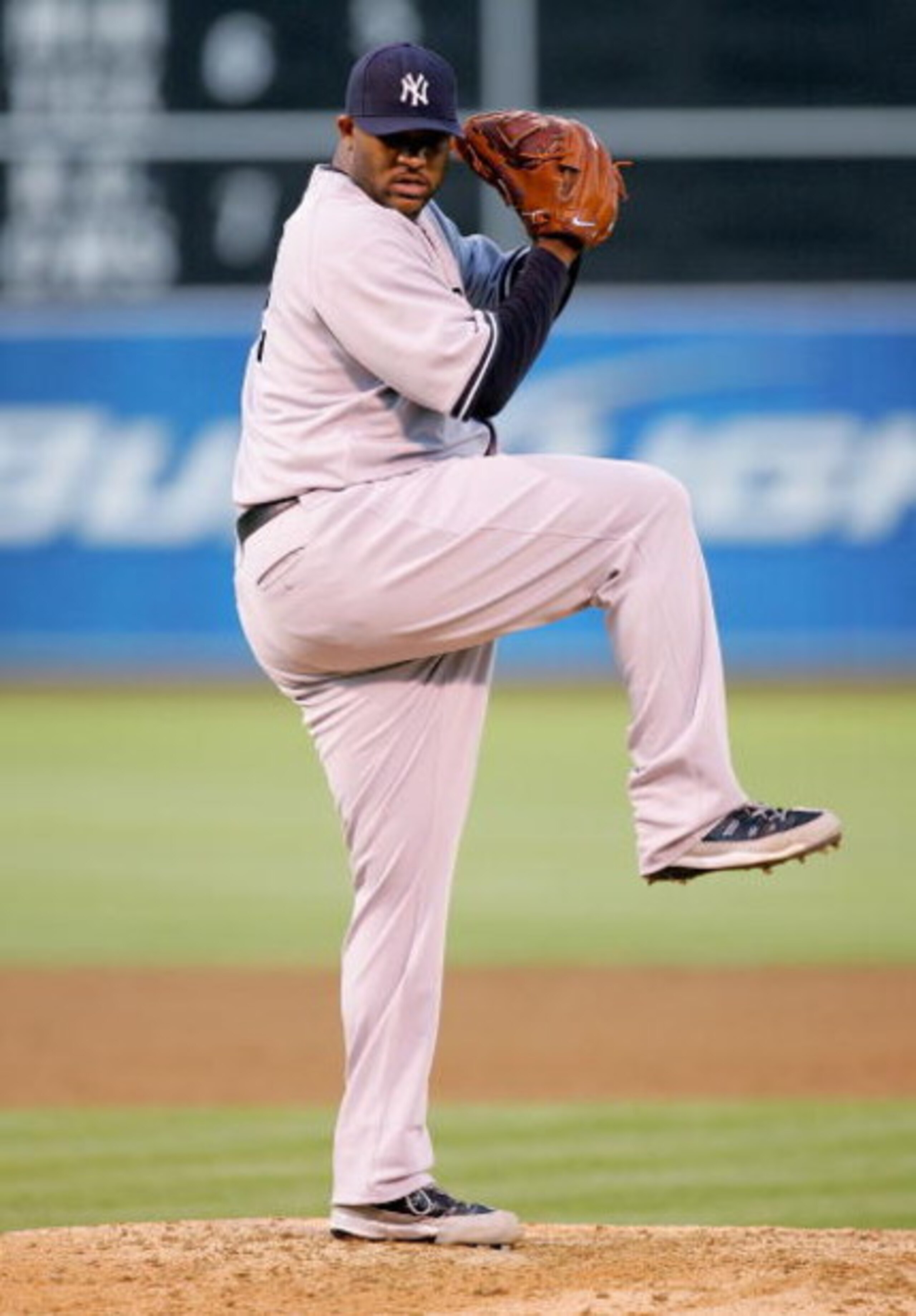 OAKLAND, CA - AUGUST 18: CC Sabathia #52 of the New York Yankees pitches against the Oakland Athletics during their game at the Oakland Coliseum on August 18, 2009 in Oakland, California. (Photo by Ezra Shaw/Getty Images) OAKLAND, CA - AUGUST 18: CC Sabathia #52 of the New York Yankees pitches against the Oakland Athletics during their game at the Oakland Coliseum on August 18, 2009 in Oakland, California. (Photo by Ezra Shaw/Getty Images)