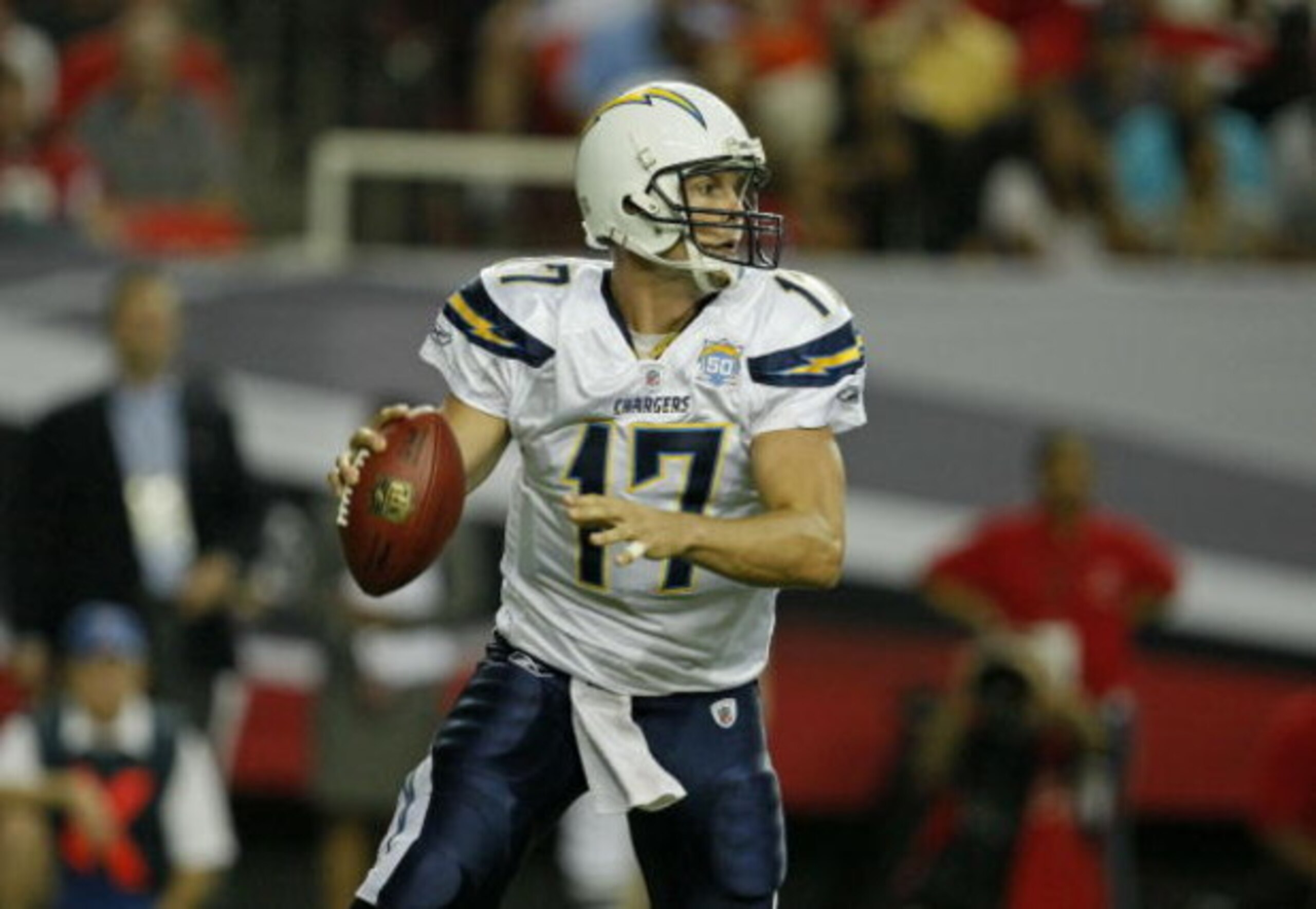 ATLANTA - AUGUST 29:  Quarterback Philip Rivers #17  of the San Diego Chargers looks downfield during the game against the Atlanta Falcons at the Georgia Dome on August 29, 2009 in Atlanta, Georgia.  (Photo by Mike Zarrilli/Getty Images)