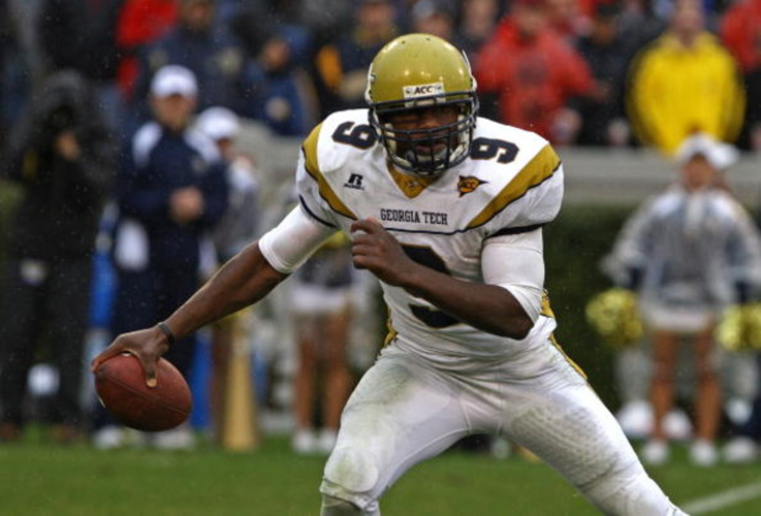 ATHENS, GA - NOVEMBER 29:  Quarterback Josh Nesbitt #9 of the Georgia Tech Yellow Jackets scrambles in the pocket during the game against the Georgia Bulldogs at Sanford Stadium on November 29, 2008 in Athens, Georgia.  The Yellow Jackets defeated the Bul