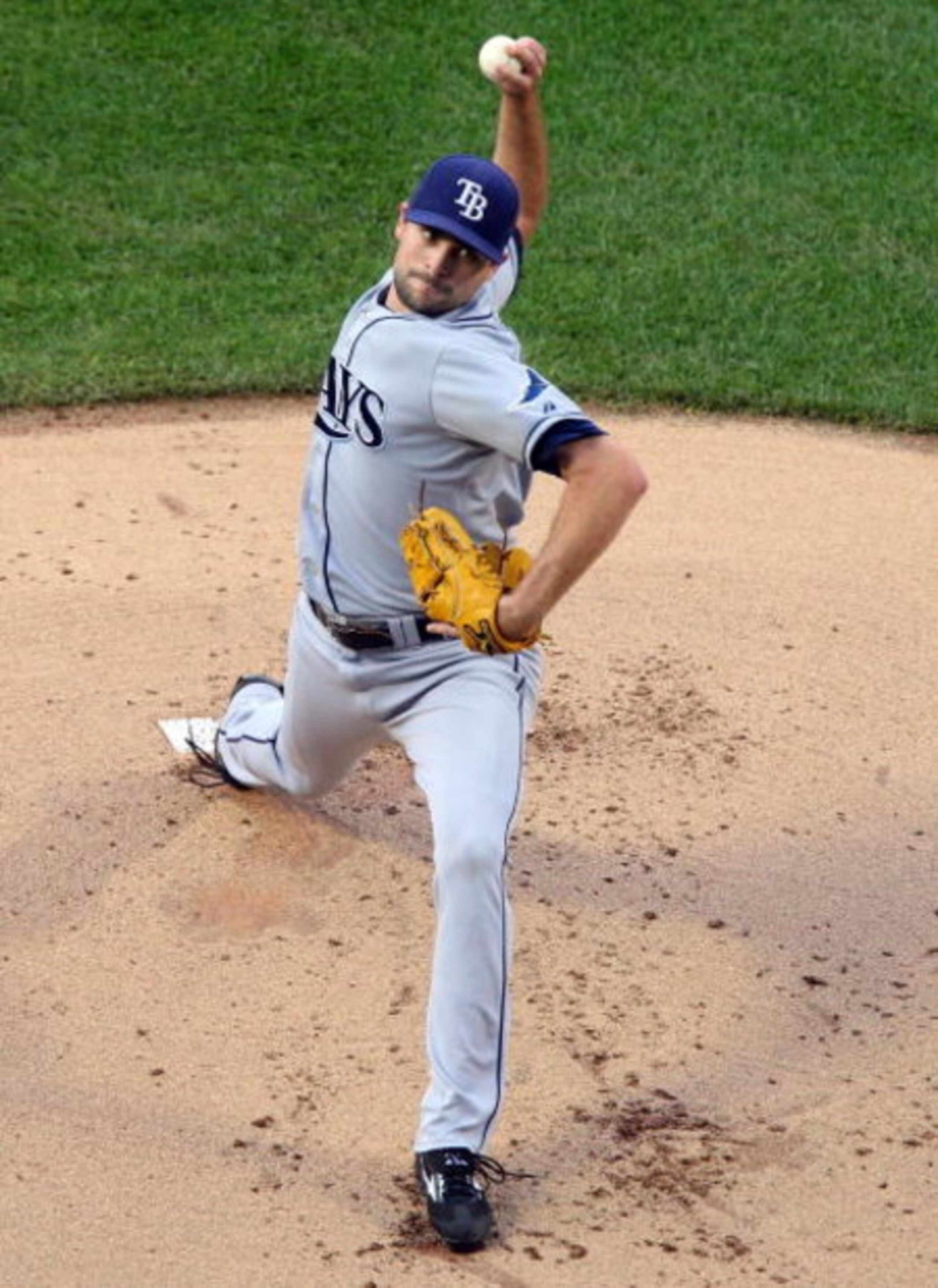 NEW YORK - JUNE 19:  Andy Sonnanstine #21 of the Tampa Bay Rays throws a pitch against the New York Mets on June 19, 2009 at Citi Field in the Flushing neighborhood of the Queens borough of New York City.  (Photo by Jim McIsaac/Getty Images)