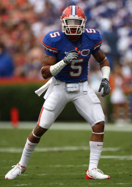 GAINESVILLE, FL - OCTOBER 25:  Joe Haden #5 of the Florida Gators in a game against the Kentucky Wildcats during at Ben Hill Griffin Stadium on October 25, 2008 in Gainesville, Florida.  (Photo by Sam Greenwood/Getty Images)