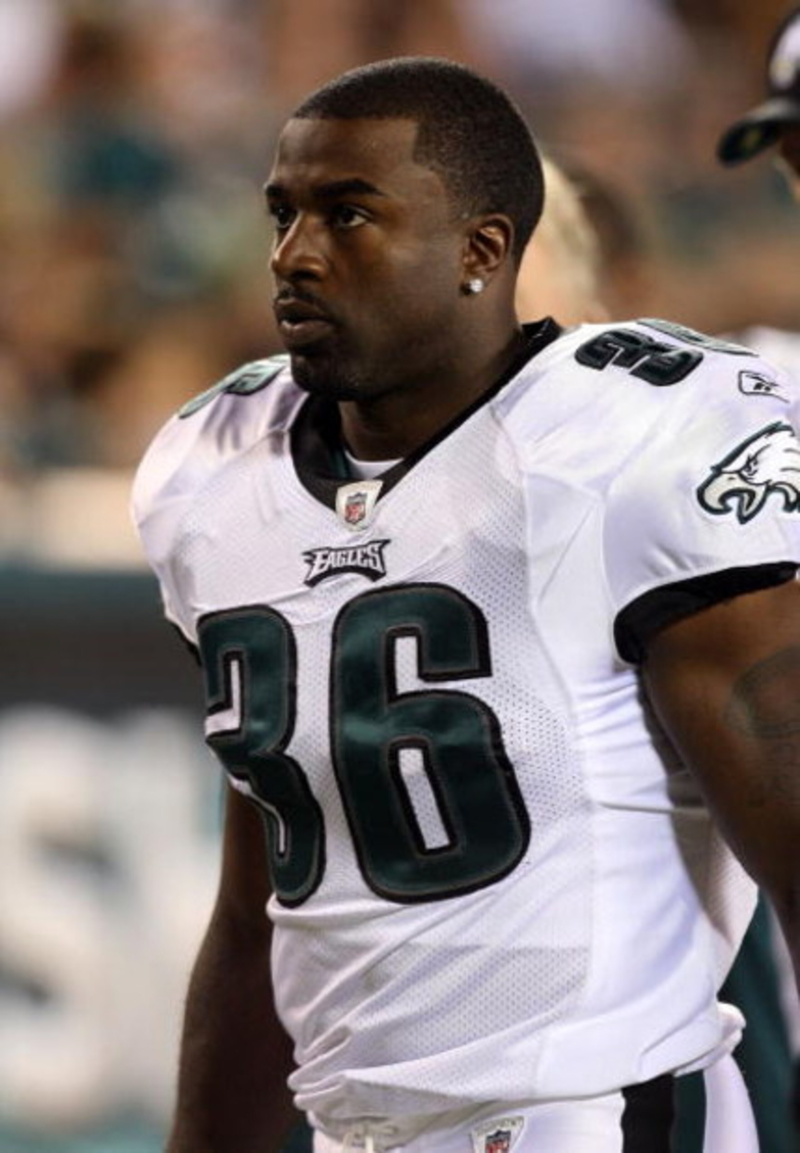 PHILADELPHIA - AUGUST 27:  Brian Westbrook #36 of the Philadelphia Eagles looks on against the Jacksonville Jaguars in the preseason game at Lincoln Financial Field on August 27, 2009 in Philadelphia, Pennsylvania.  (Photo by Jim McIsaac/Getty Images)