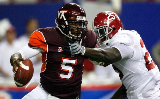 ATLANTA - SEPTEMBER 05:  Rolando McClain #25 of the Alabama Crimson Tide sacks quarterback Tyrod Taylor #5 of the Virginia Tech Hokies during the Chick-fil-A Kickoff Game at Georgia Dome on September 5, 2009 in Atlanta, Georgia.  (Photo by Kevin C. Cox/Ge