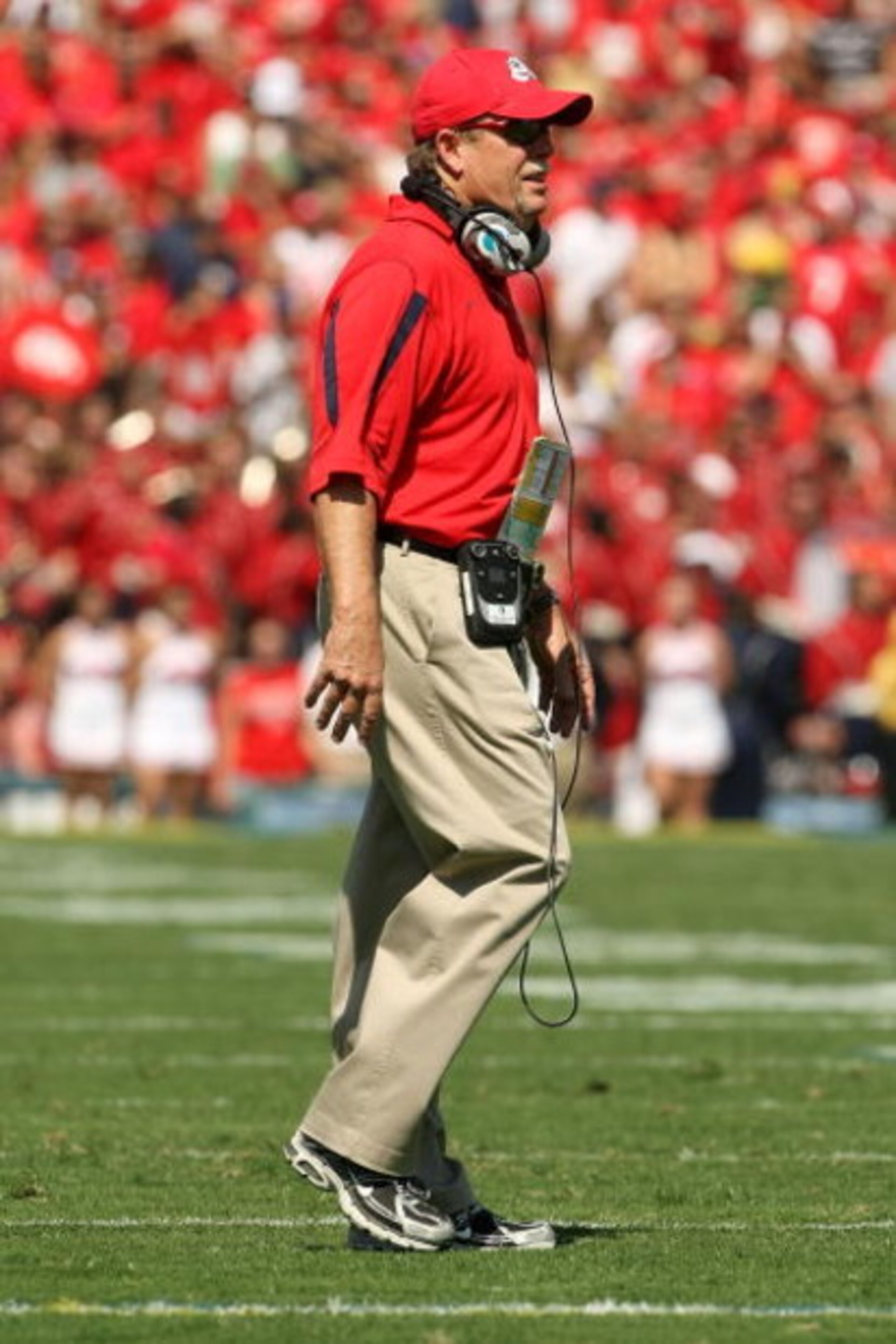 PASADENA, CA - SEPTEMBER 27: Head coach Pat Hill of the Frenso State Bulldogs walks on the field during the game against the UCLA Bruins on September 27, 2008 at the Rose Bowl in Pasadena, California. (Photo by Stephen Dunn/Getty Images) PASADENA, CA - SEPTEMBER 27: Head coach Pat Hill of the Frenso State Bulldogs walks on the field during the game against the UCLA Bruins on September 27, 2008 at the Rose Bowl in Pasadena, California. (Photo by Stephen Dunn/Getty Images)