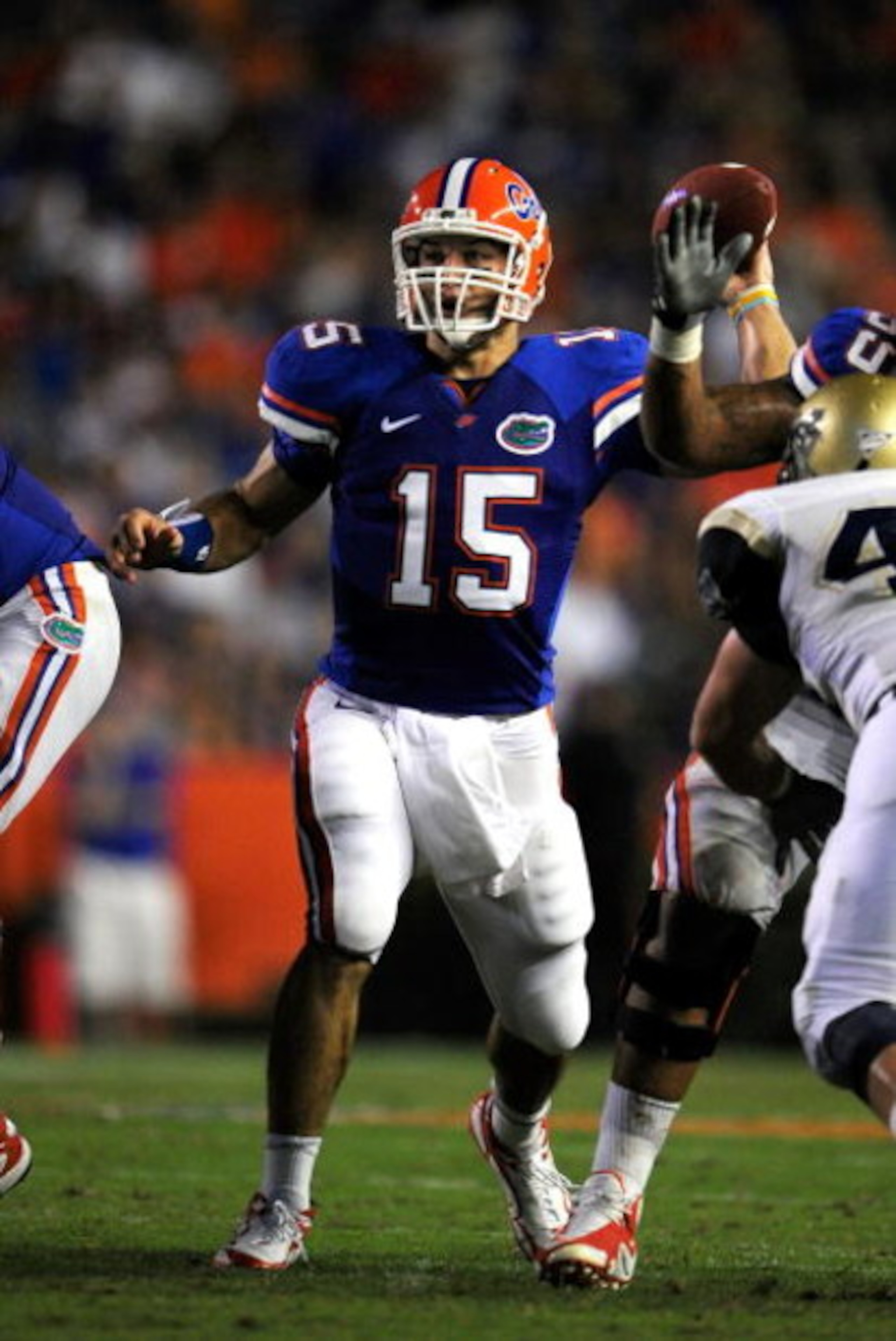 GAINESVILLE, FL - SEPTEMBER 05: Tim Tebow #15 of the Florida Gaors attempts a pass during the game against the Charleston Southern Buccaneers at Ben Hill Griffin Stadium on September 5, 2009 in Gainesville, Florida. (Photo by Sam Greenwood/Getty Images) GAINESVILLE, FL - SEPTEMBER 05: Tim Tebow #15 of the Florida Gaors attempts a pass during the game against the Charleston Southern Buccaneers at Ben Hill Griffin Stadium on September 5, 2009 in Gainesville, Florida. (Photo by Sam Greenwood/Getty Images)