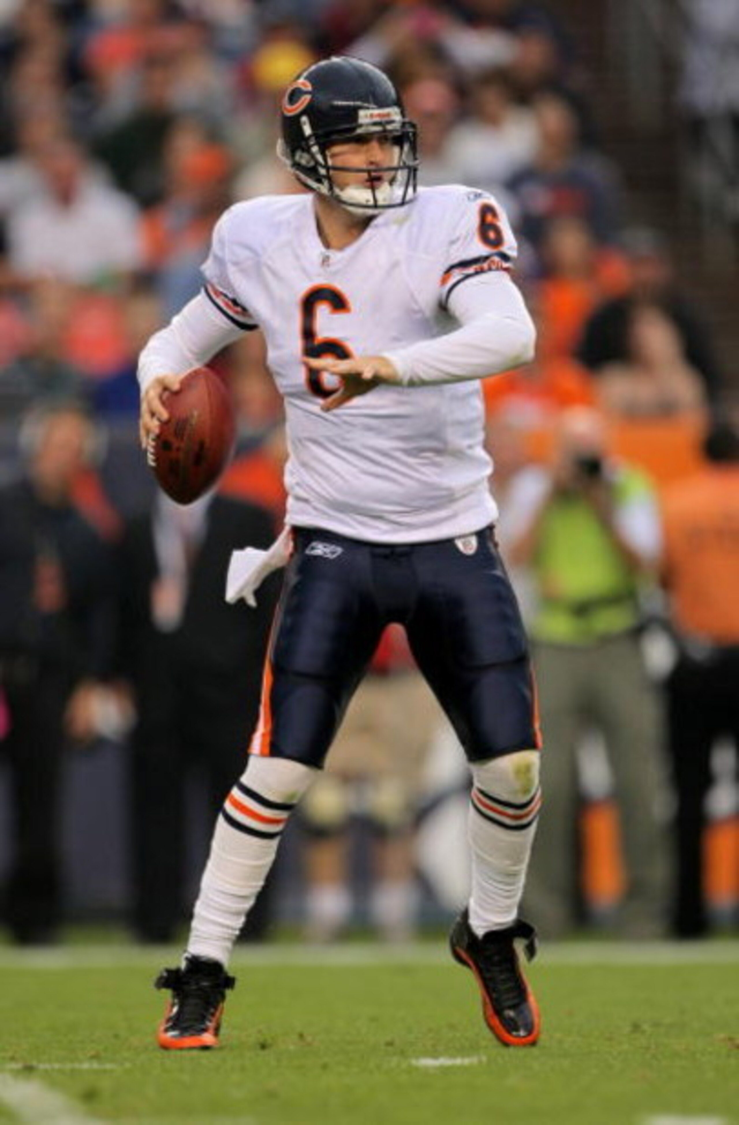 DENVER - AUGUST 30: Quarterback Jay Cutler #6 of the Chicago Bears drops back to pass against the Denver Broncos during preseason NFL action at INVESCO Field at Mile High on August 30, 2009 in Denver, Colorado. The Bears defeated the Broncos 27-17. (Ph DENVER - AUGUST 30: Quarterback Jay Cutler #6 of the Chicago Bears drops back to pass against the Denver Broncos during preseason NFL action at INVESCO Field at Mile High on August 30, 2009 in Denver, Colorado. The Bears defeated the Broncos 27-17. (Ph