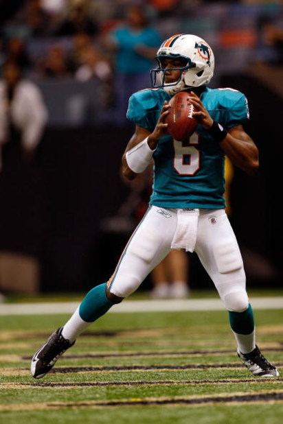 NEW ORLEANS - SEPTEMBER 03:  Quarterback Pat White #6 of the Miami Dolphins looks to throw a pass against the New Orleans Saints at the Louisiana Superdome on September 3, 2009 in New Orleans, Louisiana. The Dolphins defeated the Saints 10-7.  (Photo by C