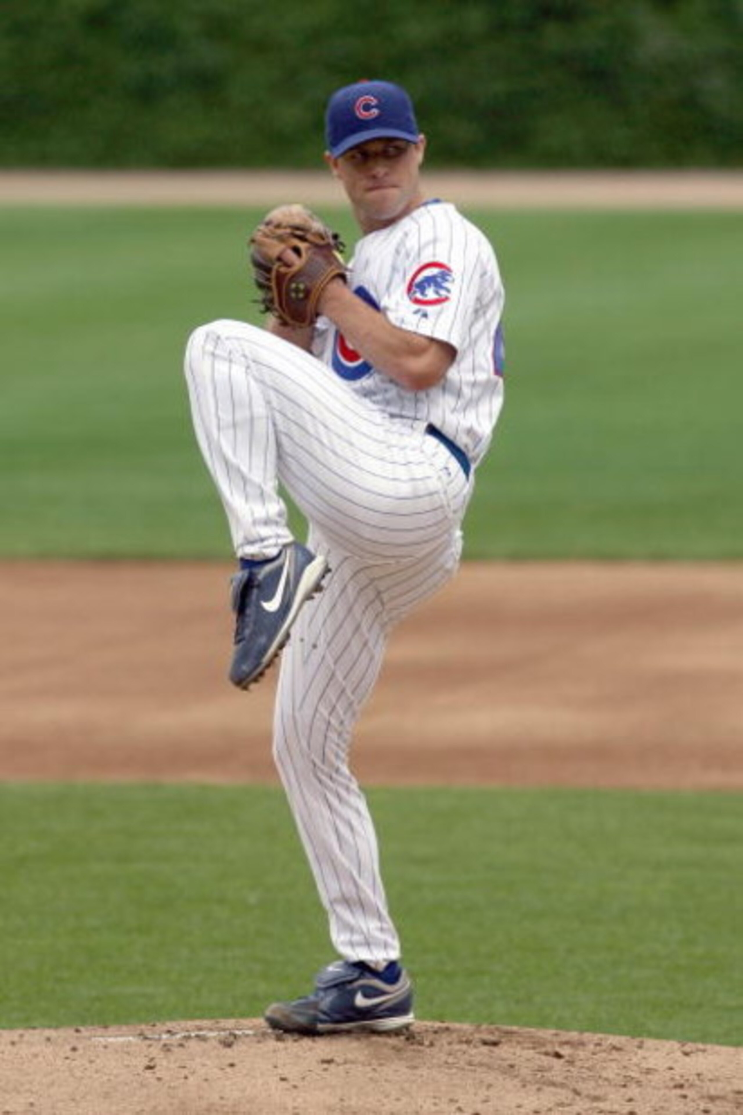CHICAGO - JULY 26: Rich Harden #40 of the Chicago Cubs delivers the pitch during the game against the Cincinnati Reds on July 26, 2009 at Wrigley Field in Chicago, Illinois. (Photo by Jonathan Daniel/Getty Images) 