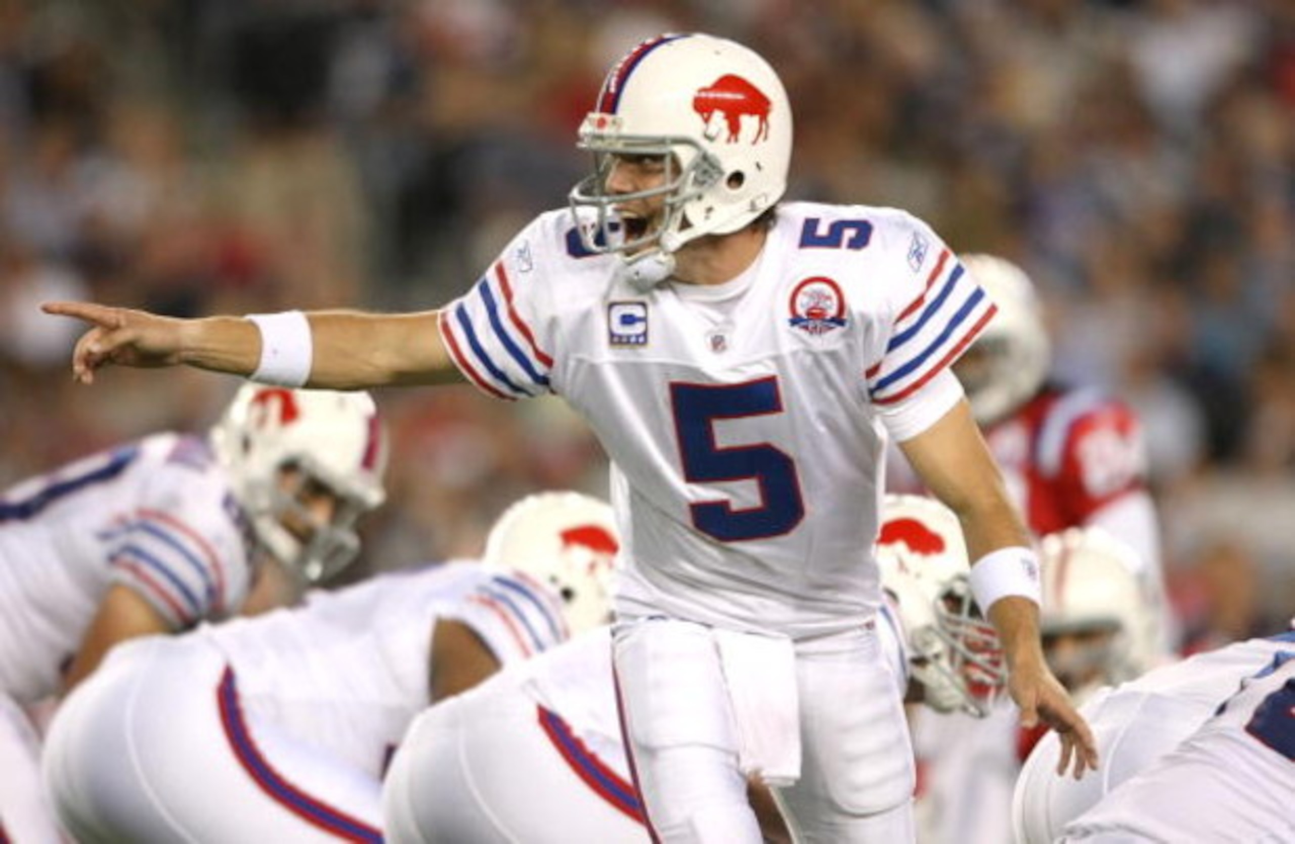 FOXBORO, MA - SEPTEMBER 14:  Quarterback Trent Edwards #5 of the Buffalo Bills calls a play during the third quarter against the New England Patriots on September 14, 2009 at Gillette Stadium in Foxboro, Massachusetts. (Photo by Elsa/Getty Images)