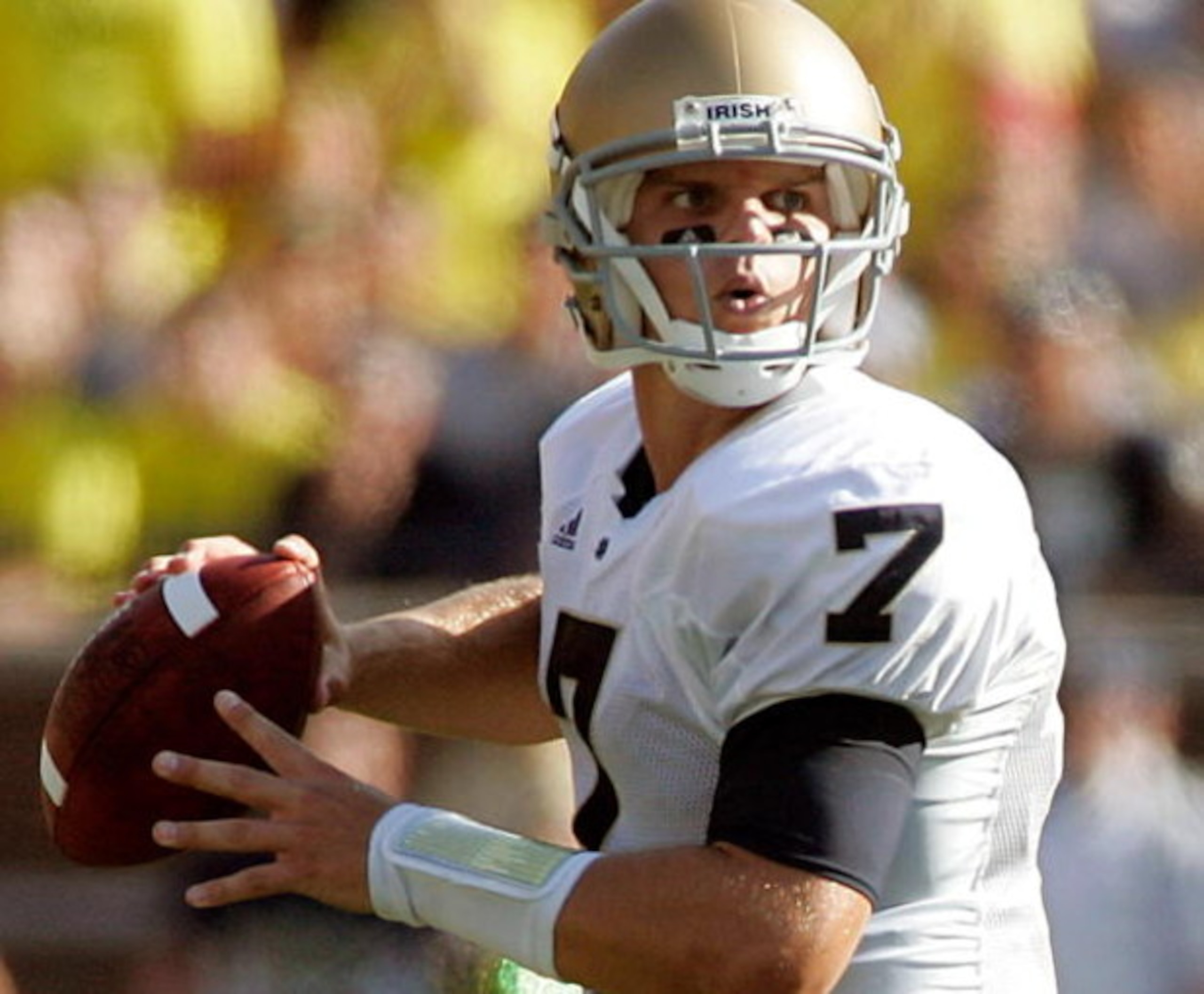 ANN ARBOR, MI - SEPTEMBER 12:  Quarterback Jimmy Clausen #7 of Notre Dame drops back to pass against Michigan at Michigan Stadium on September 12, 2009 in Ann Arbor, Michigan.  (Photo by Domenic Centofanti/Getty Images)