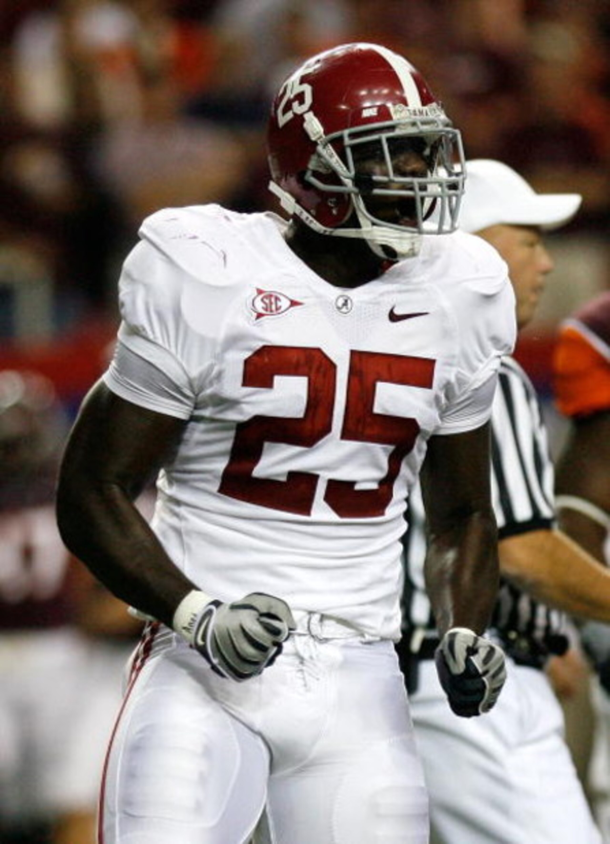 ATLANTA - SEPTEMBER 05:  Rolando McClain #25 of the Alabama Crimson Tide against the Virginia Tech Hokies during the Chick-fil-A Kickoff Game at Georgia Dome on September 5, 2009 in Atlanta, Georgia.  (Photo by Kevin C. Cox/Getty Images)
