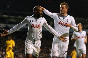 LONDON, ENGLAND - NOVEMBER 07:  Jermain Defoe of Spurs celebrates scoring their second goal from the penalty spot with Gylfi Sigurosson of Spurs during the UEFA Europa League Group K match between Tottenham Hotspur FC and FC Sheriff at White Hart Lane on 