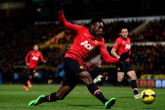 NORWICH, ENGLAND - DECEMBER 28:  Danny Welbeck of Manchester United scores their first goal during the Barclays Premier League match between Norwich City and  Manchester United at Carrow Road on December 28, 2013 in Norwich, England.  (Photo by Jamie McDo