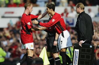 MANCHESTER, ENGLAND - AUGUST 16:  Christiano Ronaldo of Man Utd makes his debut during the FA Barclaycard Premiership match between Manchester United and Bolton Wanderers at Old Trafford on August 16, 2003 in Manchester, England. (Photo by Alex Livesey/Ge