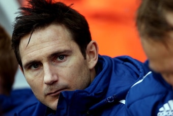 STOKE ON TRENT, ENGLAND - DECEMBER 07:  Frank Lampard of Chelsea takes his place on the bench during the Barclays Premier League match between Stoke City and Chelsea at Britannia Stadium on December 7, 2013 in Stoke on Trent, England.  (Photo by Scott Hea
