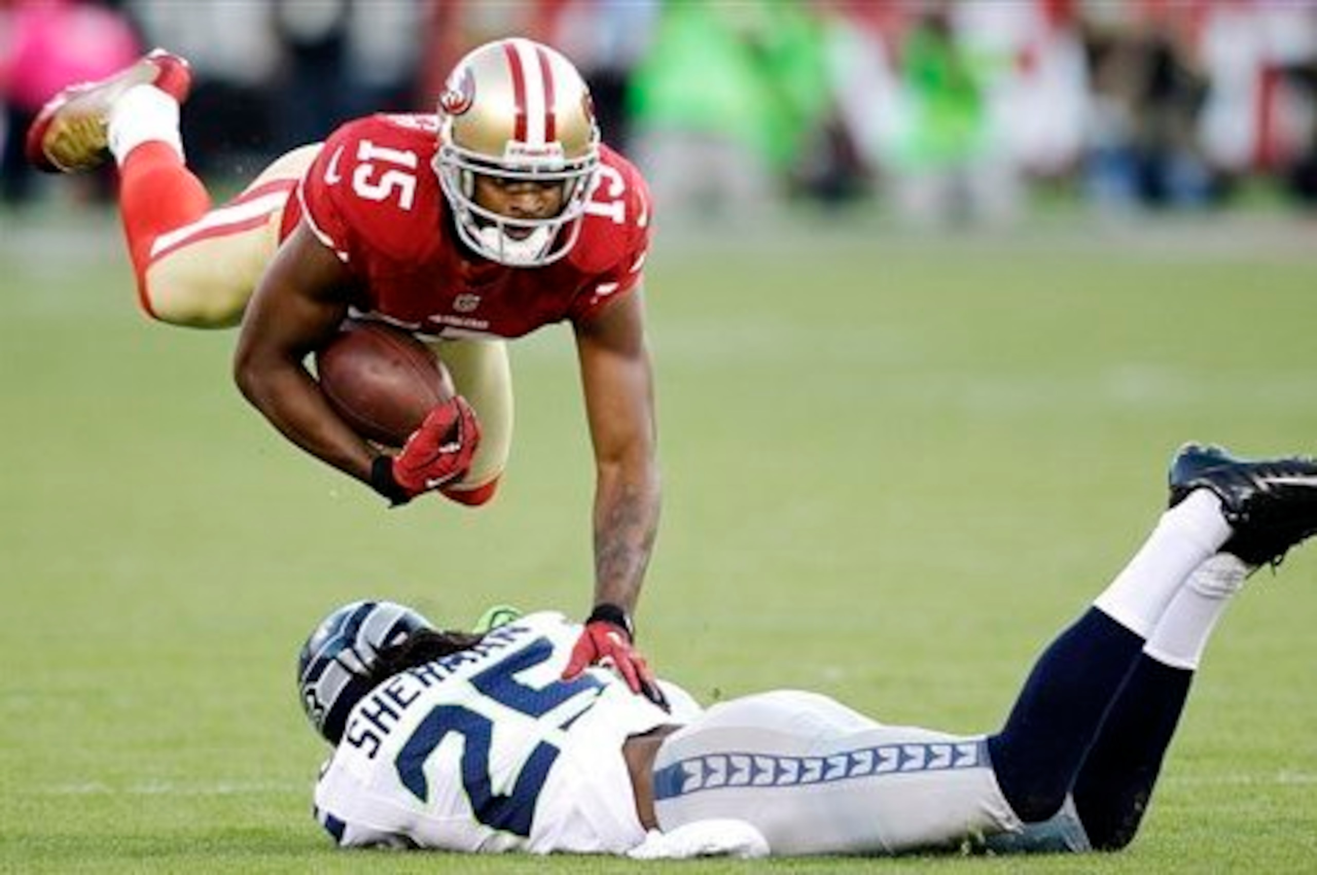 This is an image 49ers fans would love to see from star wideout Michael Crabtree against Richard Sherman.