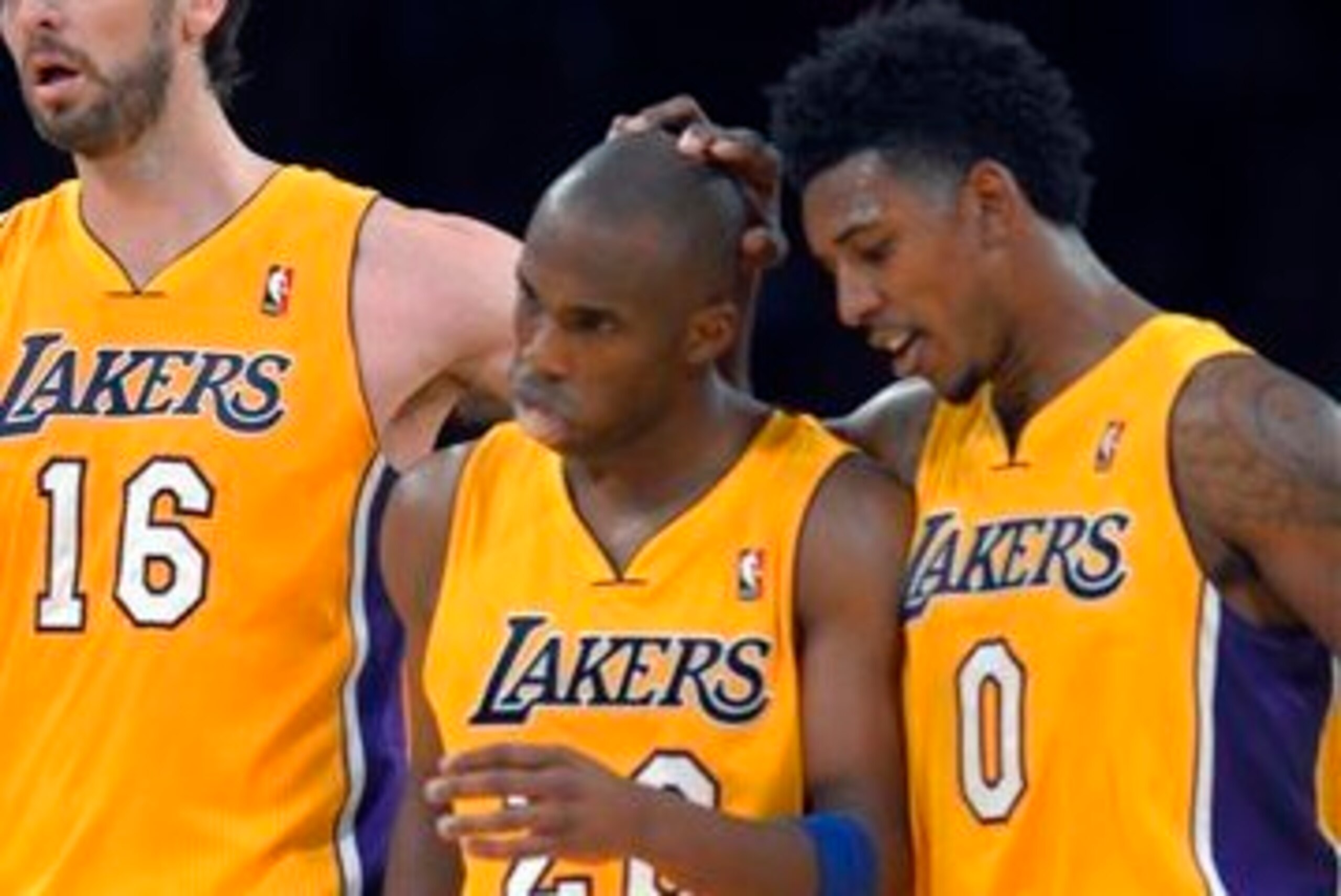 LA Lakers must pick between Jodie Meeks and Nick Young.