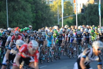 ADELAIDE, AUSTRALIA - JANUARY 19:  The Peloton in action at the People's Choice Criterium during day one of the Tour Down Under on January 19, 2014 in Adelaide, Australia.  (Photo by David Mariuz/Getty Images)