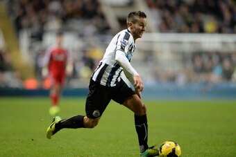 NEWCASTLE UPON TYNE, ENGLAND - NOVEMBER 30: Yohan Cabaye of Newcastle United in action  during the Barclays Premier League match between Newcastle United and West Bromwich Albion at St James' Park on November 30, 2013 in Newcastle upon Tyne, England.  (Ph