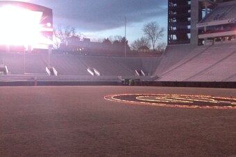 The Georgia "G" lit up