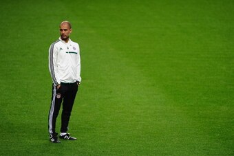 MANCHESTER, ENGLAND - OCTOBER 01:  Pep Guardiola of FC Bayern Muenchen looks on during a training session at Etihad Stadium on October 1, 2013 in Manchester, England.  (Photo by Laurence Griffiths/Getty Images)