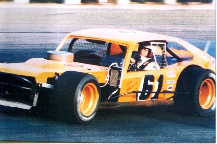 Richie Evans won the 1985 Whelen Modified Championship posthumously, winning 12 times in 28 starts.