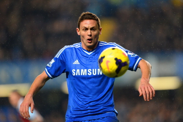 LONDON, ENGLAND - JANUARY 29:  Nemanja Matic of Chelsea on the ball during the Barclays Premier League match between Chelsea and West Ham United at Stamford Bridge on January 29, 2014 in London, England.  (Photo by Mike Hewitt/Getty Images)