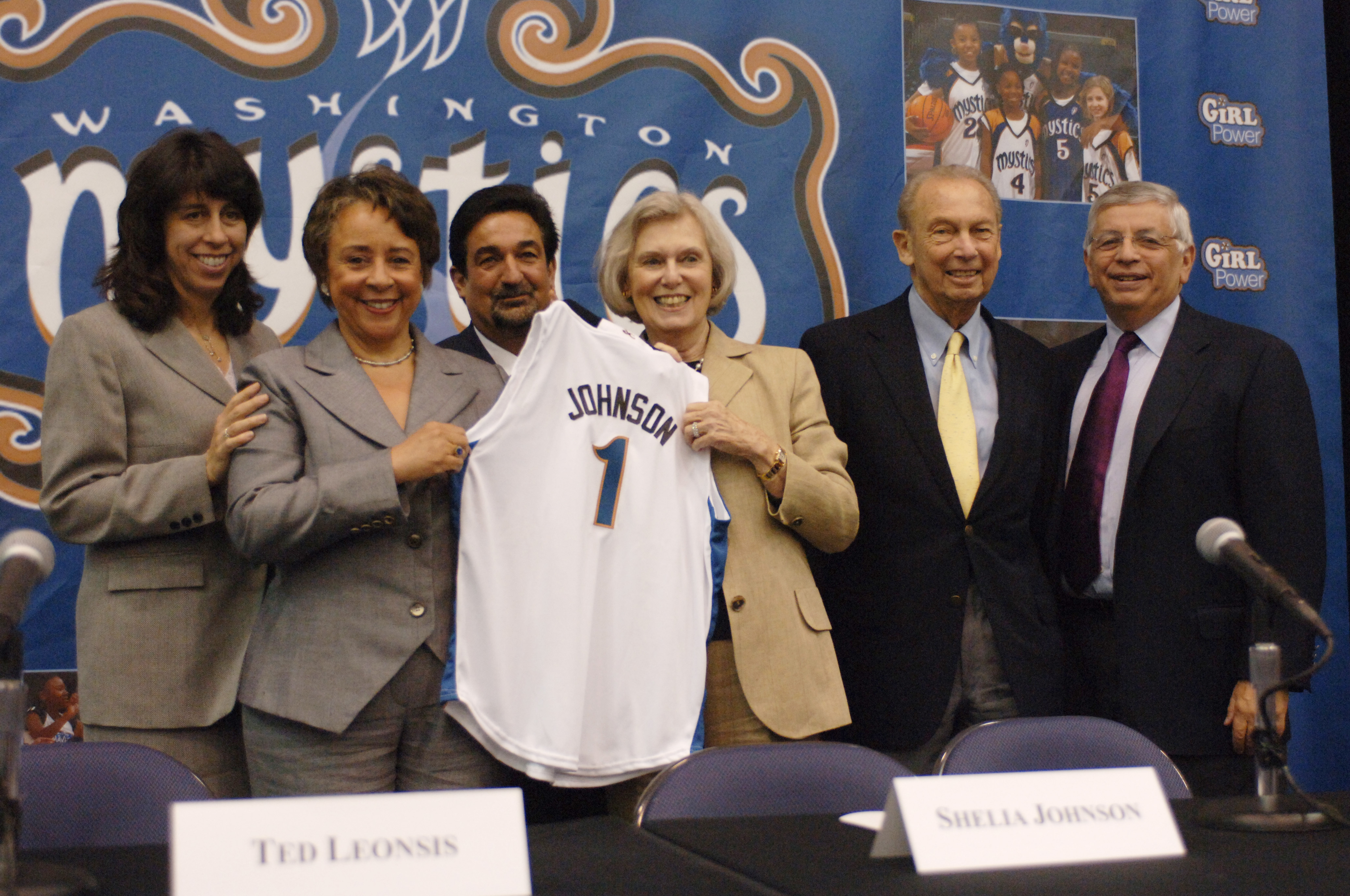 WASHINGTON - MAY 24:  Sheila Johnson (2nd-L) stands with (L-R) Donna Orender- President of the WNBA, Ted Leonsis, Chairman Lincoln Holdiings, Irene Pollin, Abe Poliin, Chairman Washington Sports and Entertainment, and David Stern, Commissioner of the NBA,