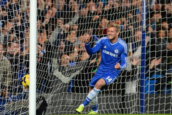 LONDON, ENGLAND - OCTOBER 27:  Andre Schurrle of Chelsea celebrates scoring their first goal during the Barclays Premier League match between Chelsea and Manchester City at Stamford Bridge on October 27, 2013 in London, England.  (Photo by Shaun Botterill